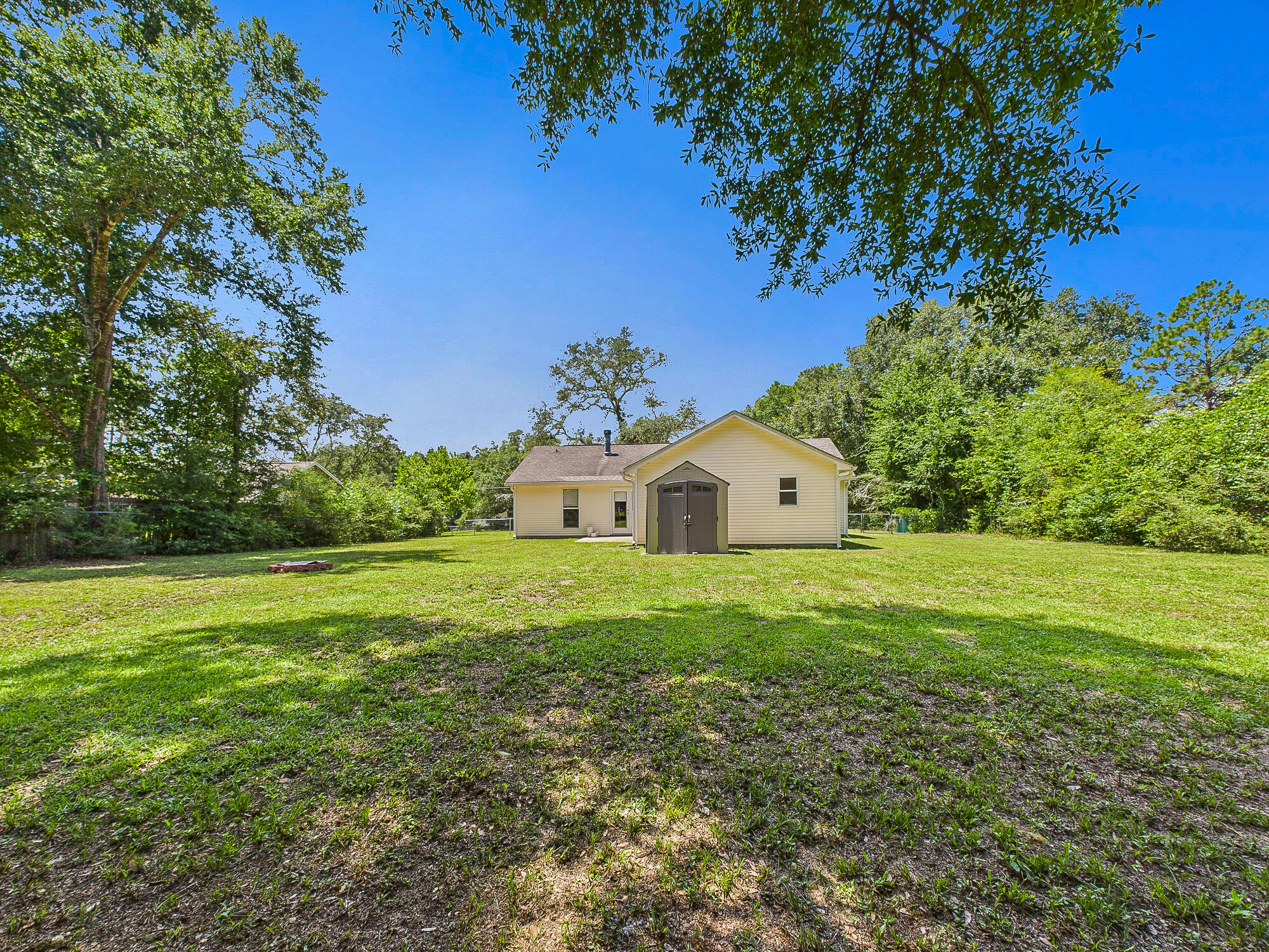 SHOAL CREEK MANOR - Residential