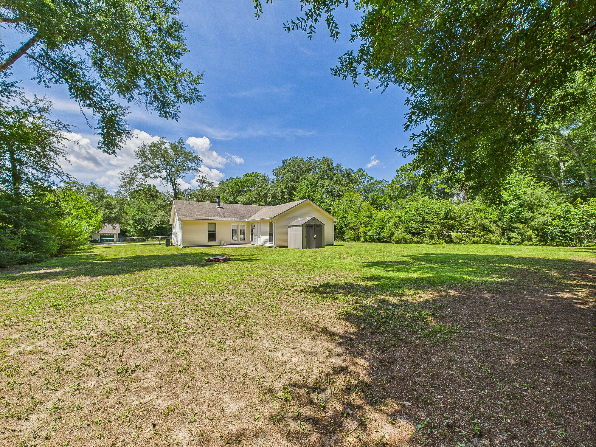 SHOAL CREEK MANOR - Residential