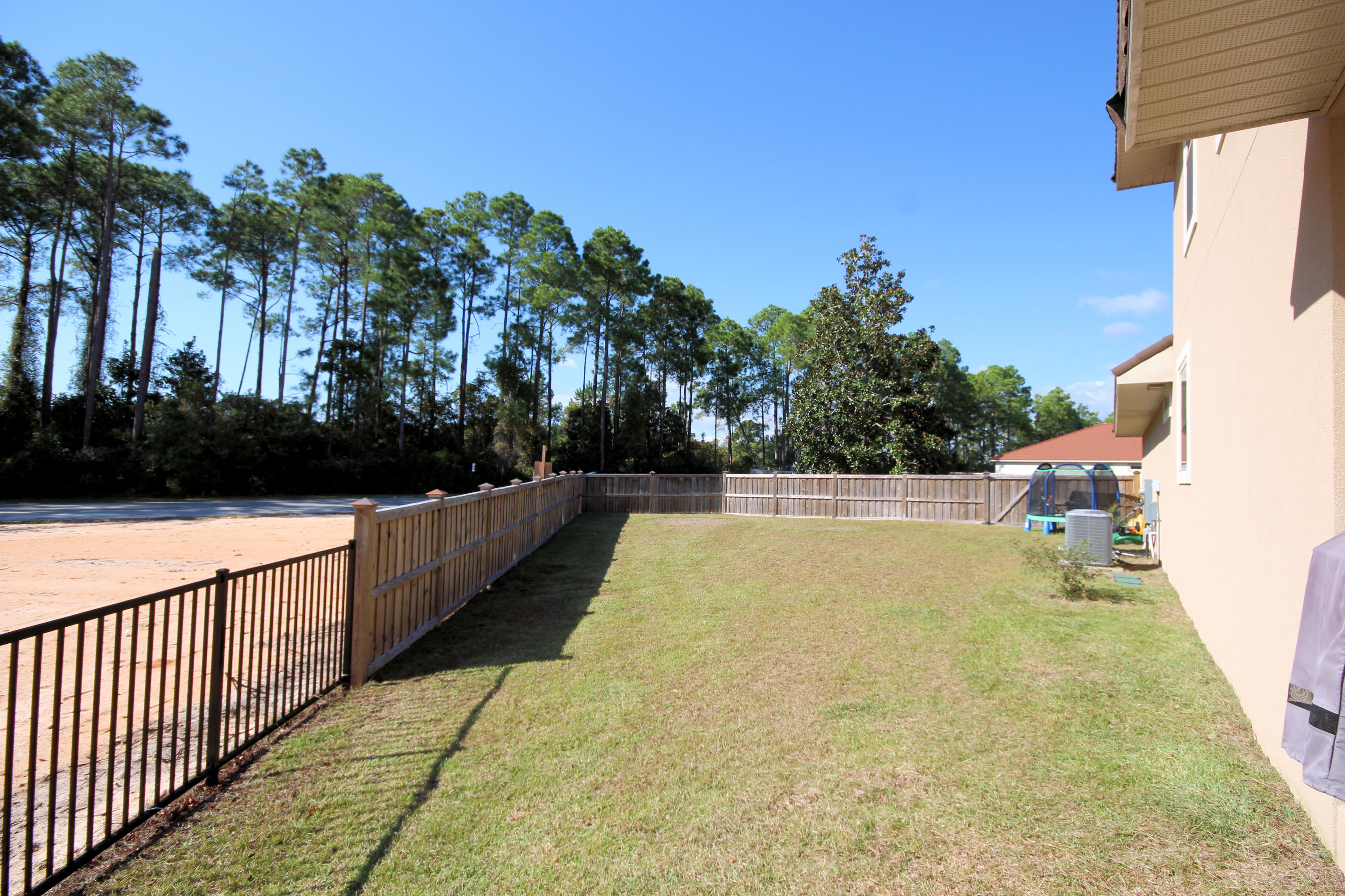 PALMETTO LAKE PRESERVE - Residential