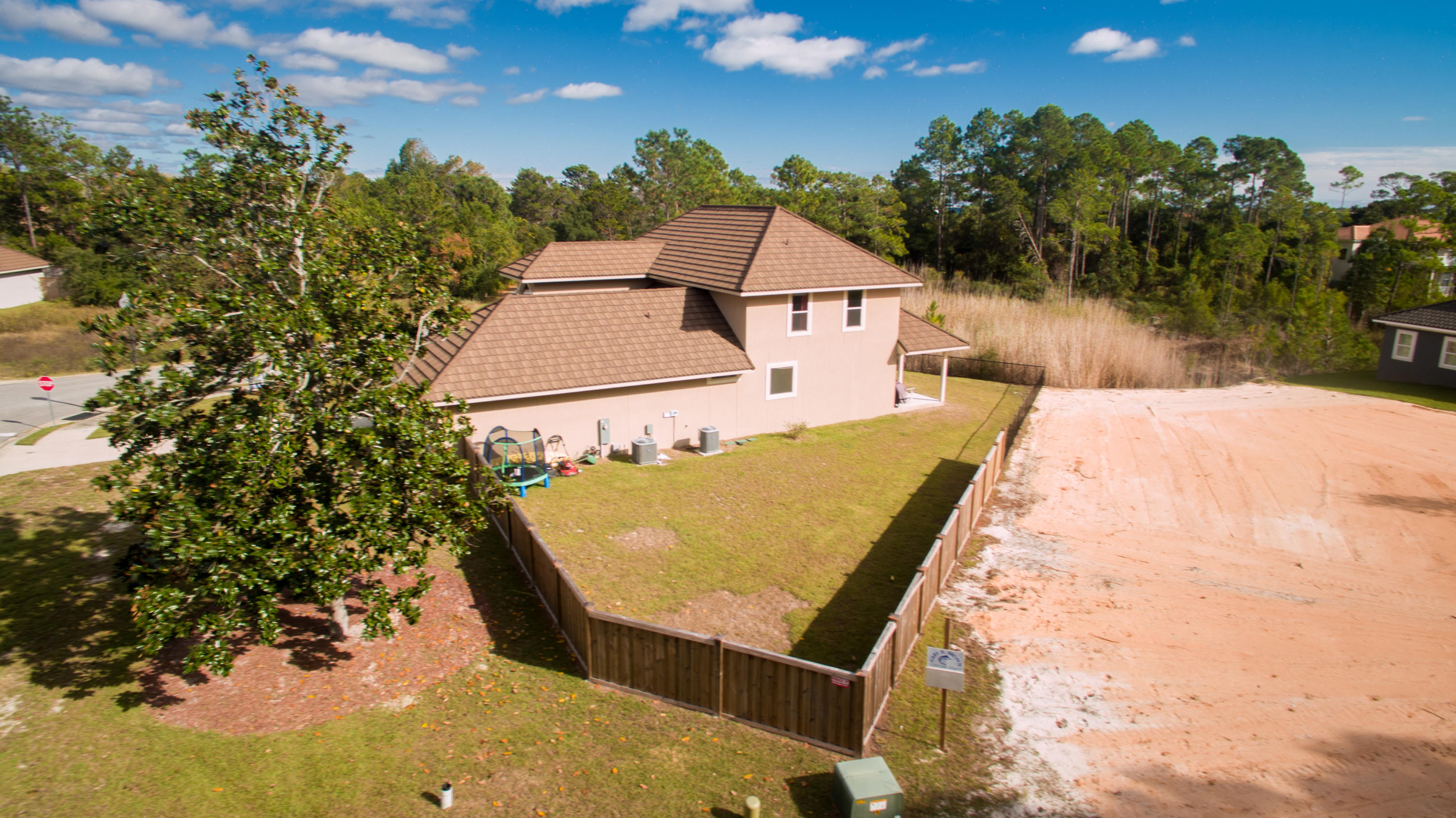 PALMETTO LAKE PRESERVE - Residential