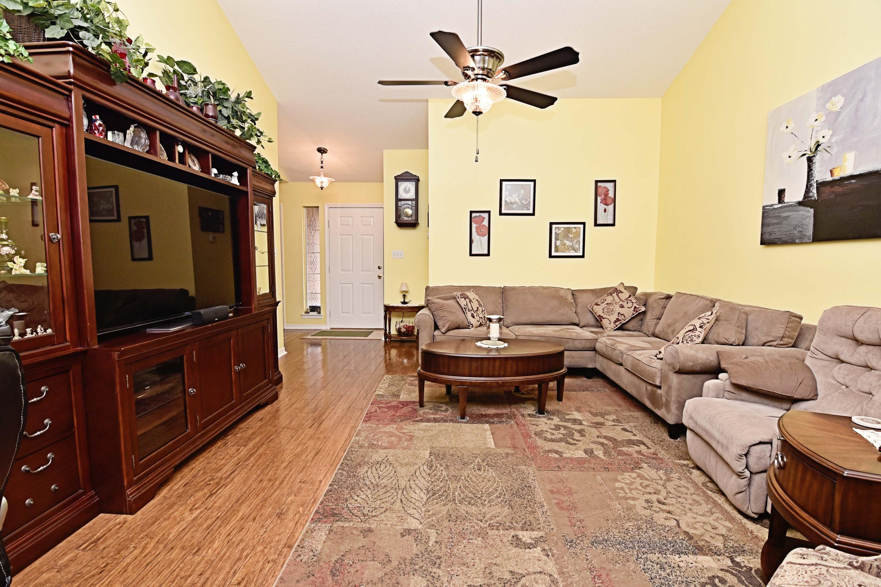 SE COR OF NE1/4 N180.23 FT TO ROW W65.06 FT S180.20 FT E65.16 FT TO POB - Residential