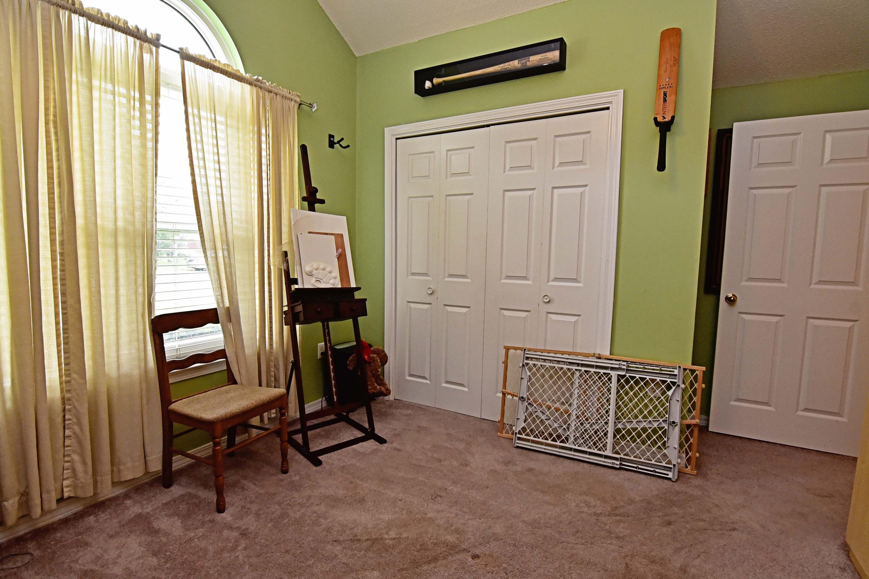 SE COR OF NE1/4 N180.23 FT TO ROW W65.06 FT S180.20 FT E65.16 FT TO POB - Residential