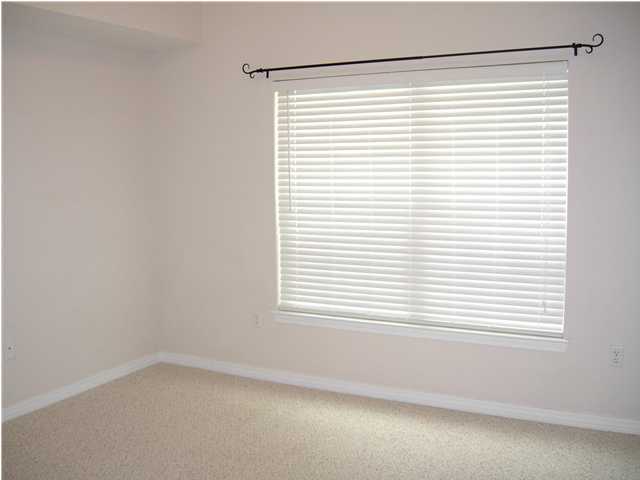 THE OAKS AT NICEVILLE PH I - Residential Lease