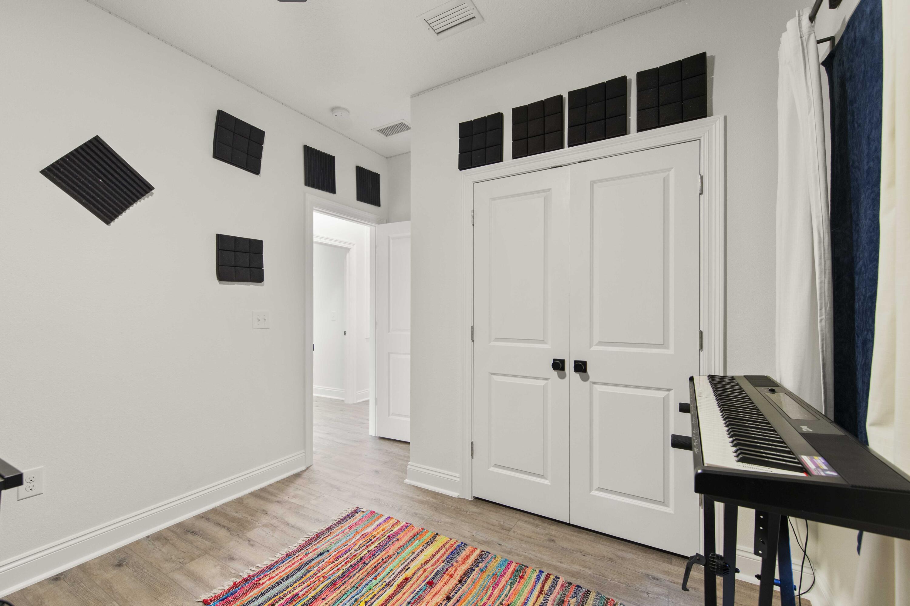 SANTA ROSA SHRS EAST - Residential