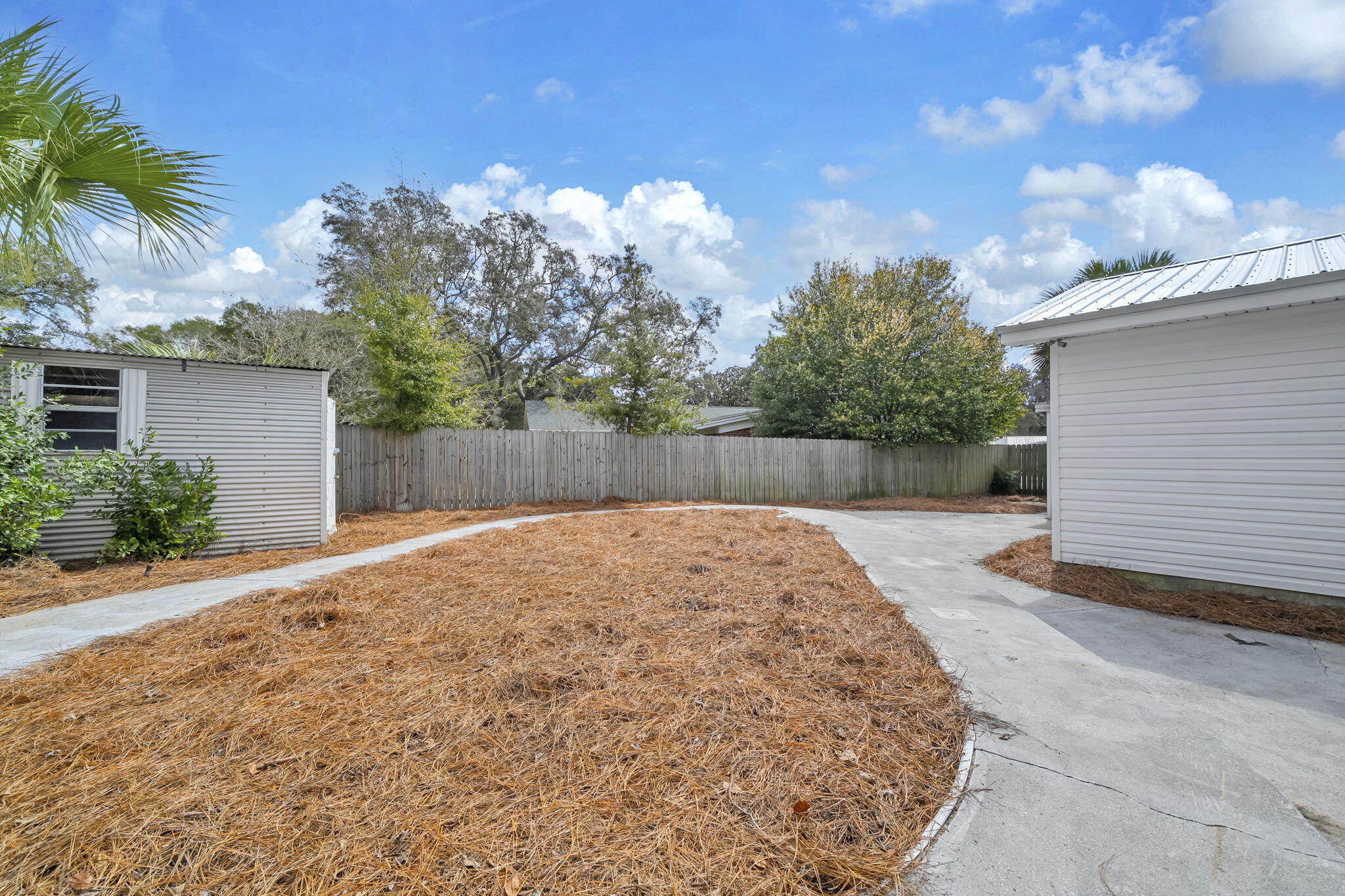 ELLIOTS POINT 10TH ADD ELLIOTTS - Residential