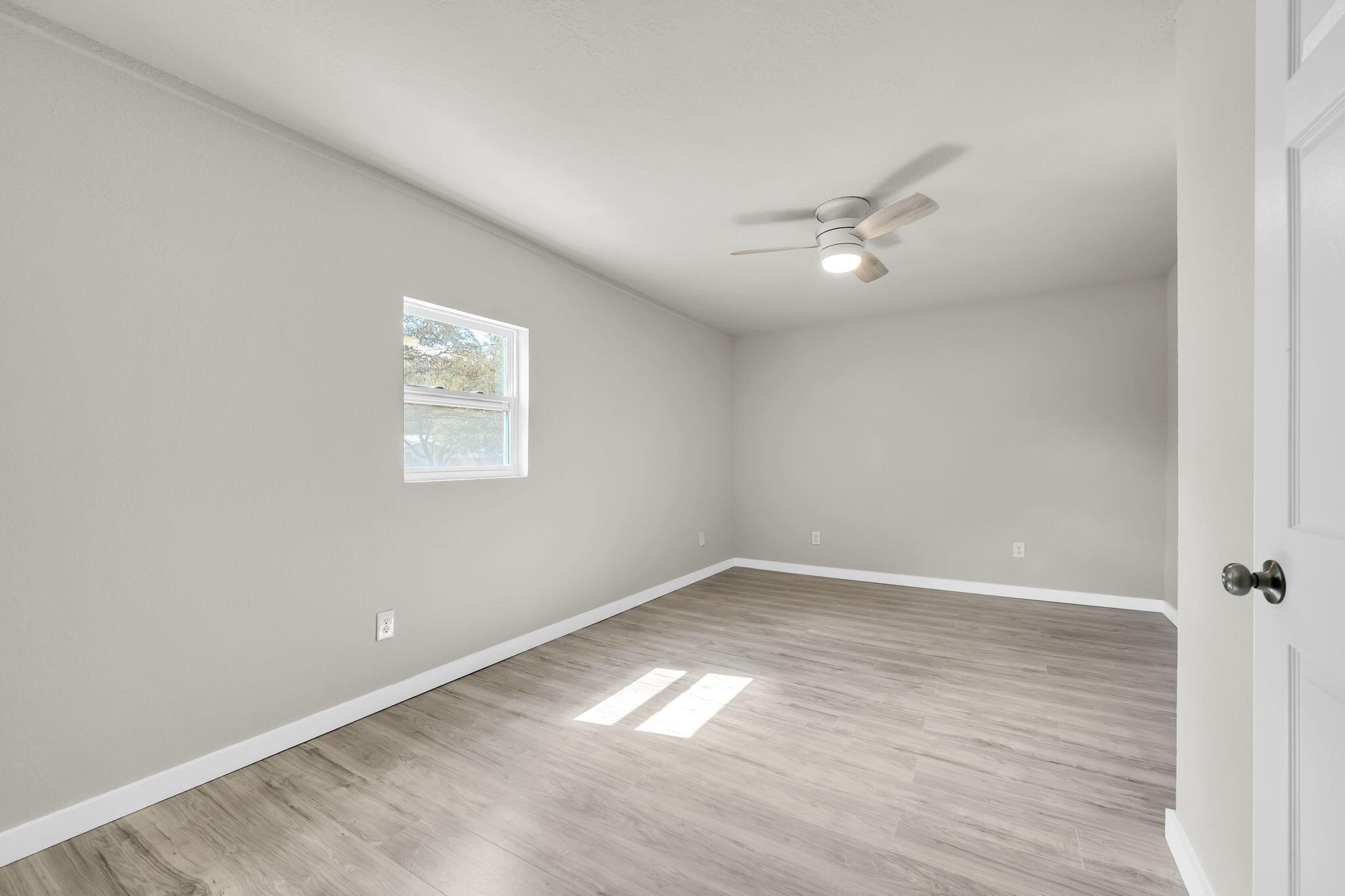 ELLIOTS POINT 10TH ADD ELLIOTTS - Residential