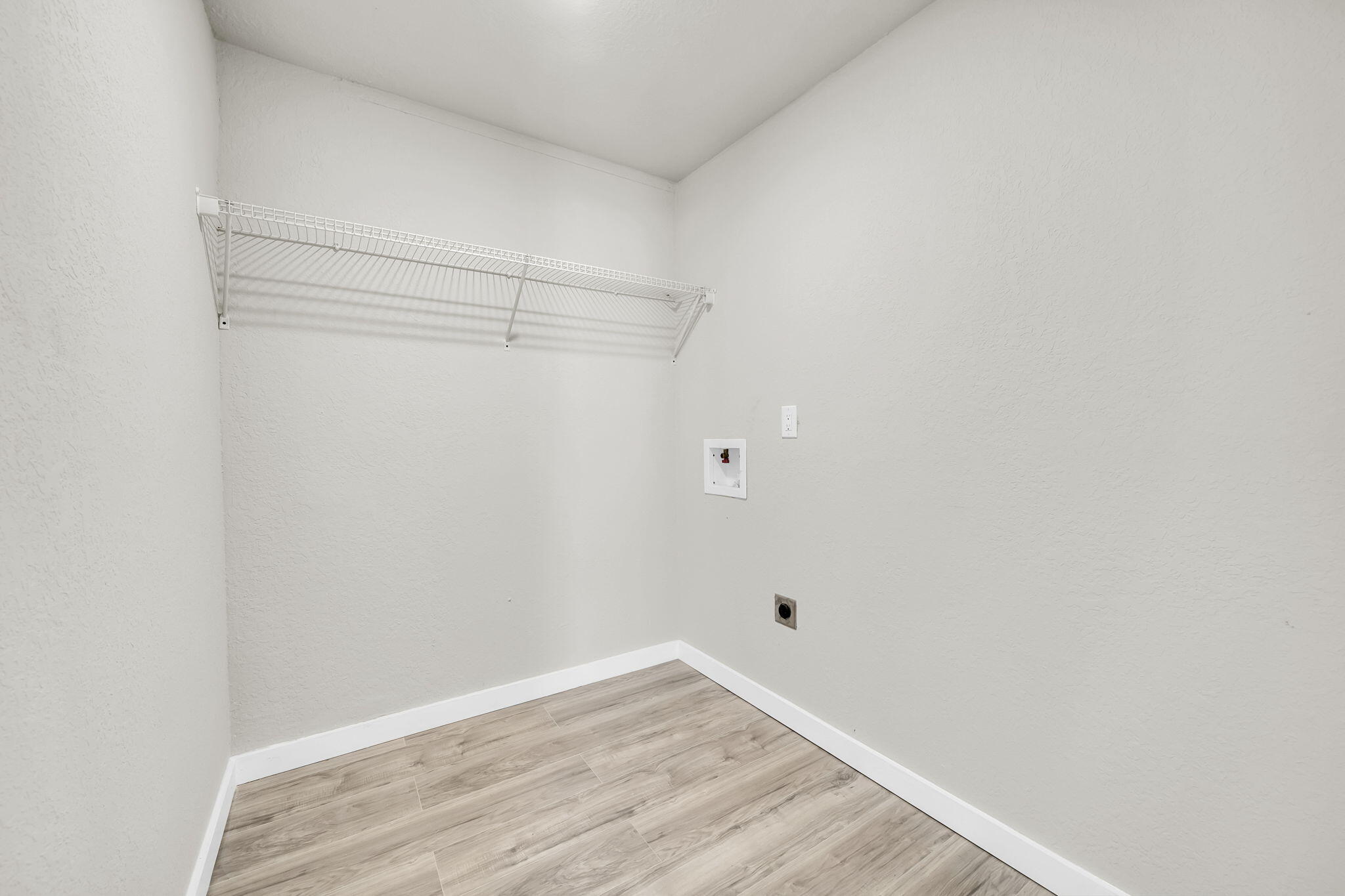 ELLIOTS POINT 10TH ADD ELLIOTTS - Residential