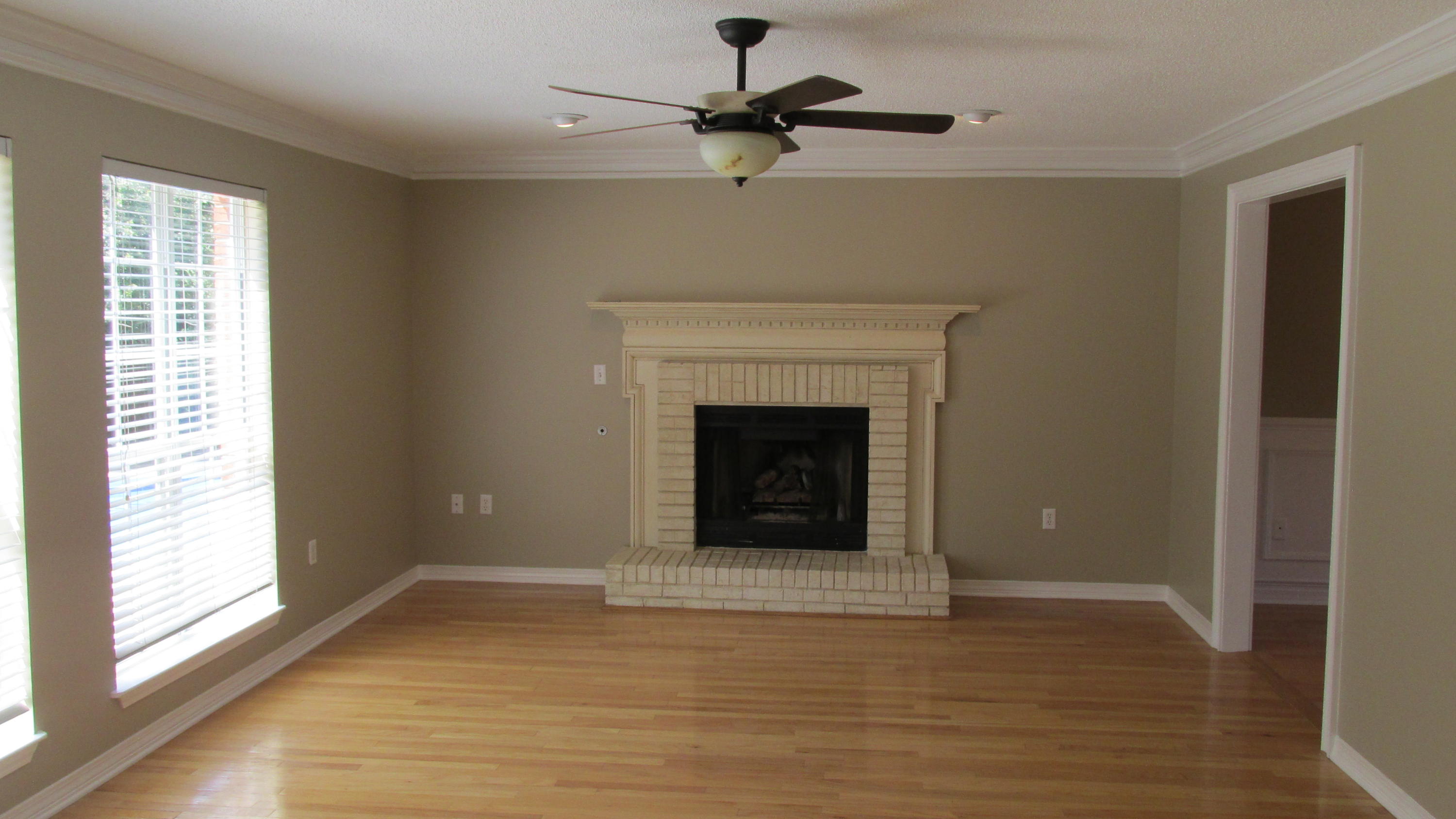 WINDSOR FOREST - Residential Lease