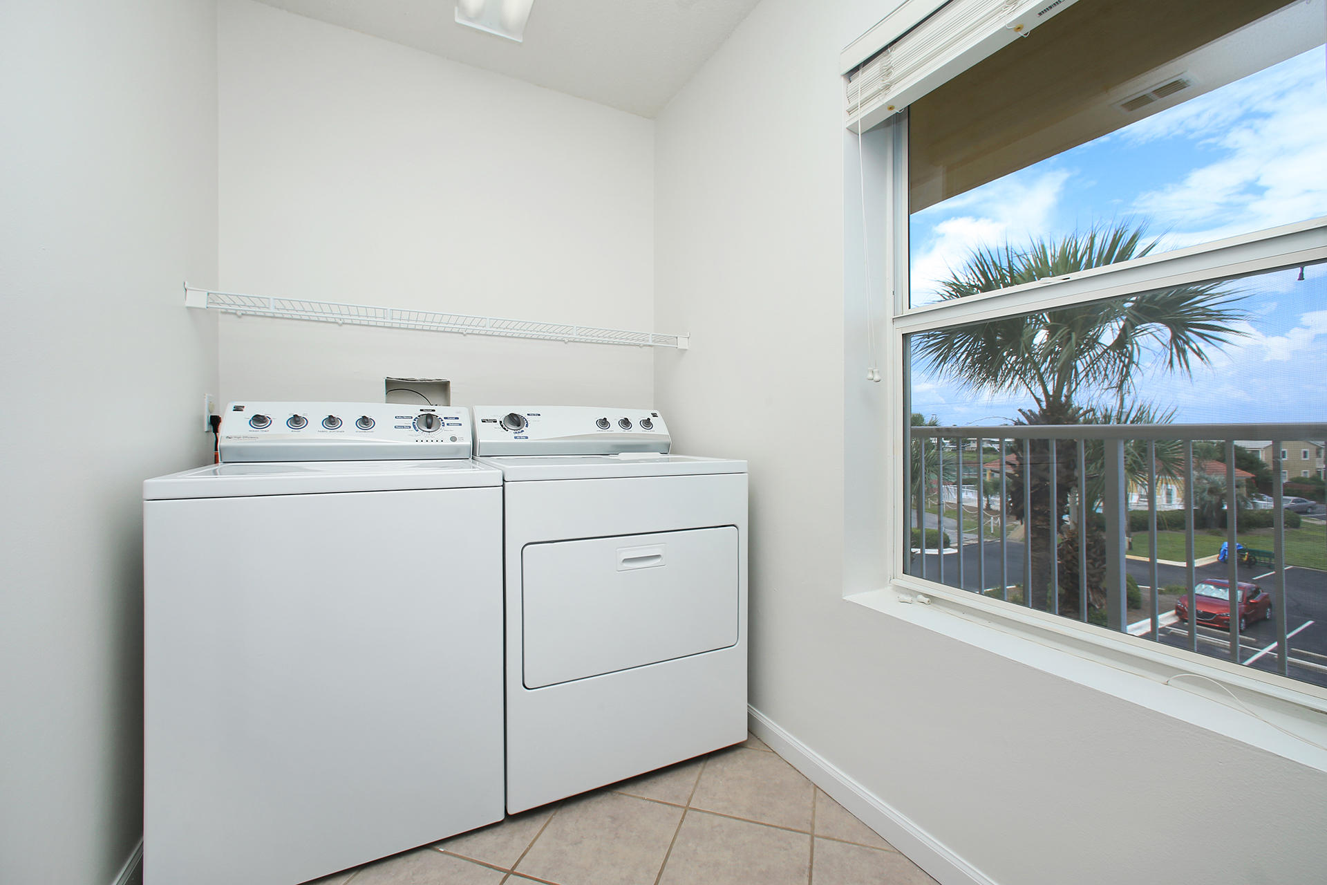 CIBONEY CONDO - Residential