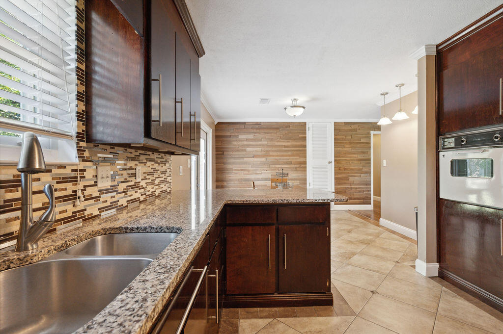 PINE LAKE S/D - Residential