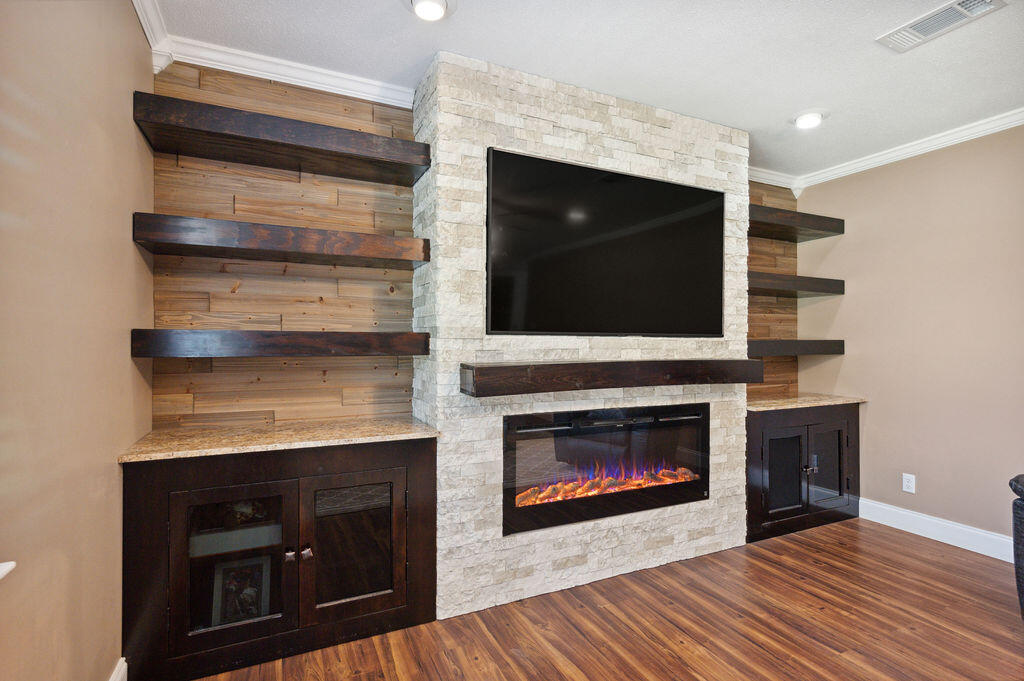 PINE LAKE S/D - Residential