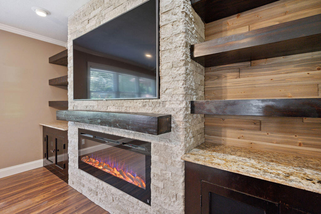 PINE LAKE S/D - Residential