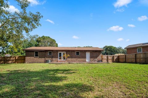 A home in Niceville