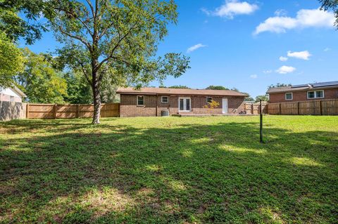 A home in Niceville