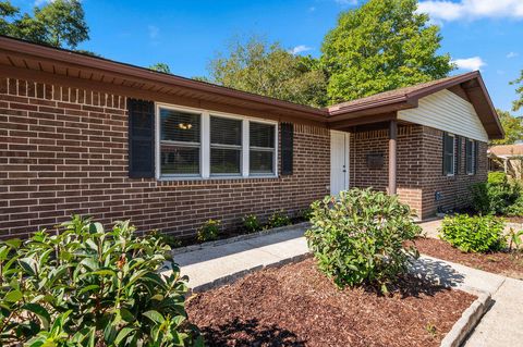 A home in Niceville