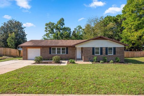 A home in Niceville