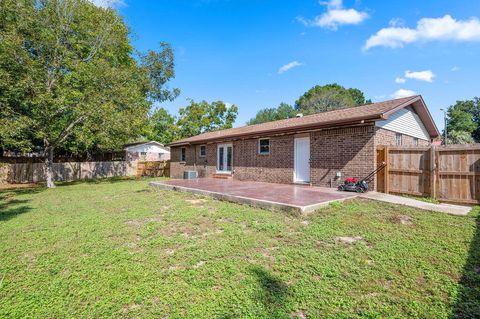 A home in Niceville