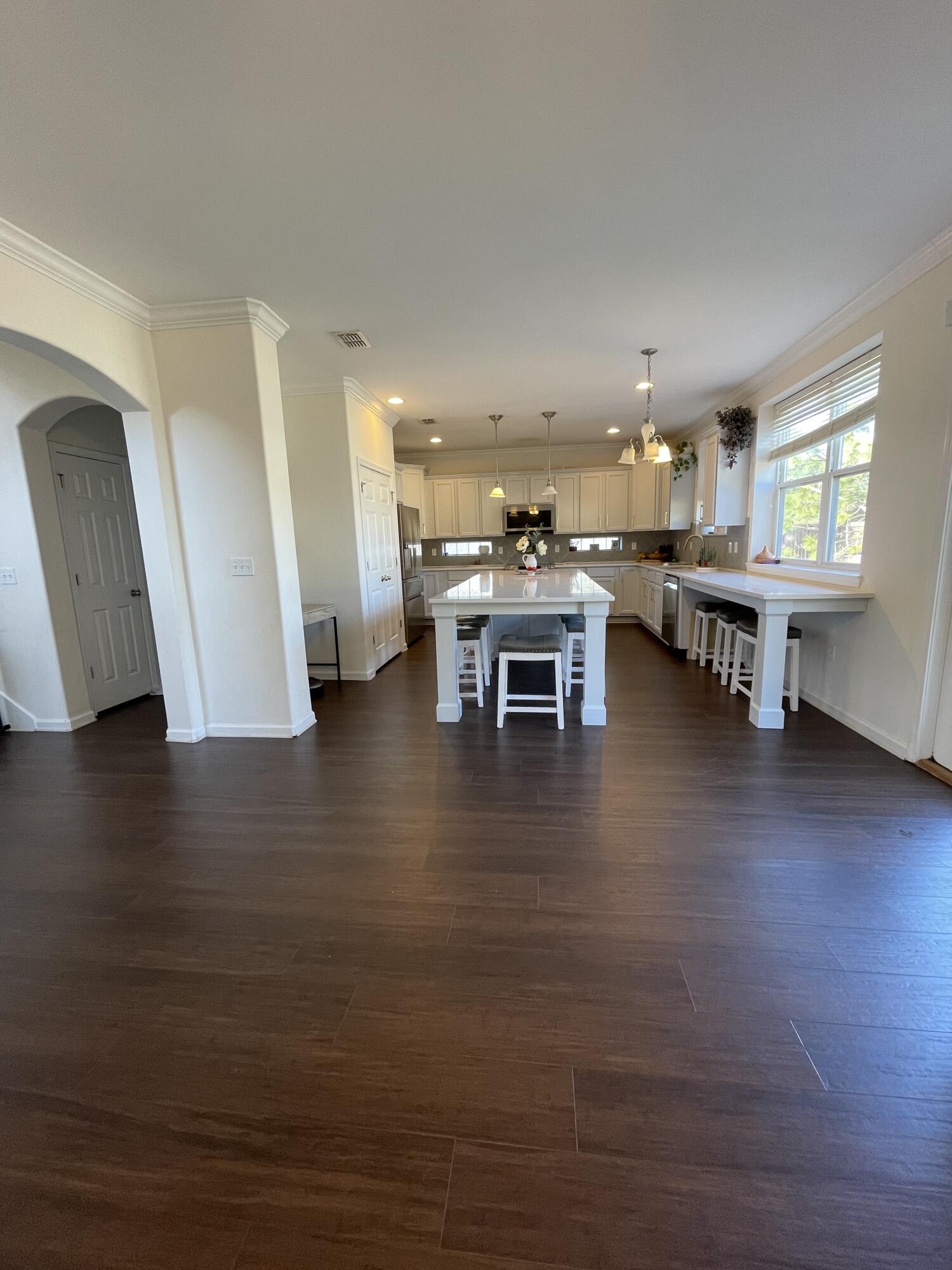 NEW MARY ESTHER (242300.10) - Residential Lease