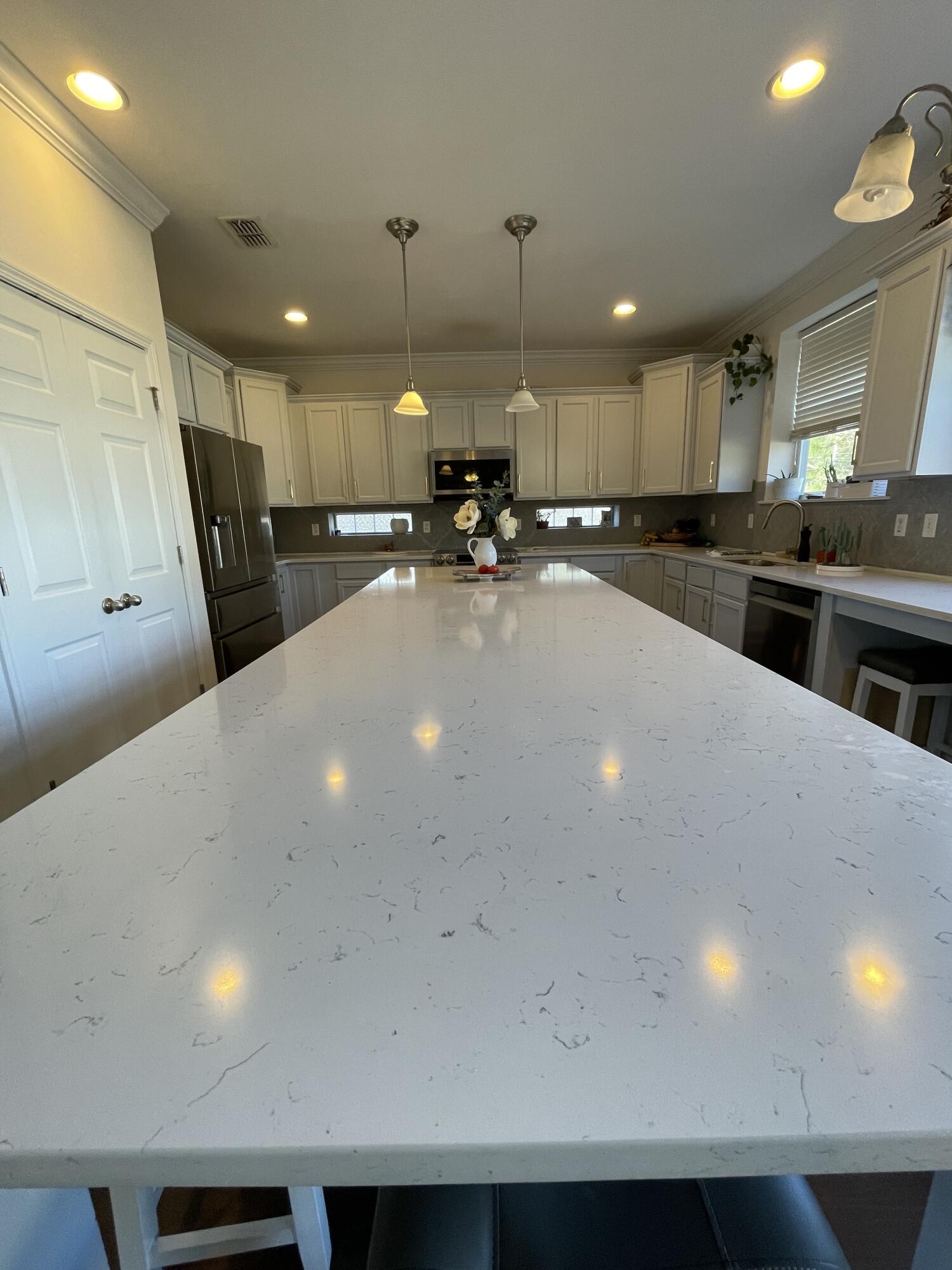 NEW MARY ESTHER (242300.10) - Residential Lease