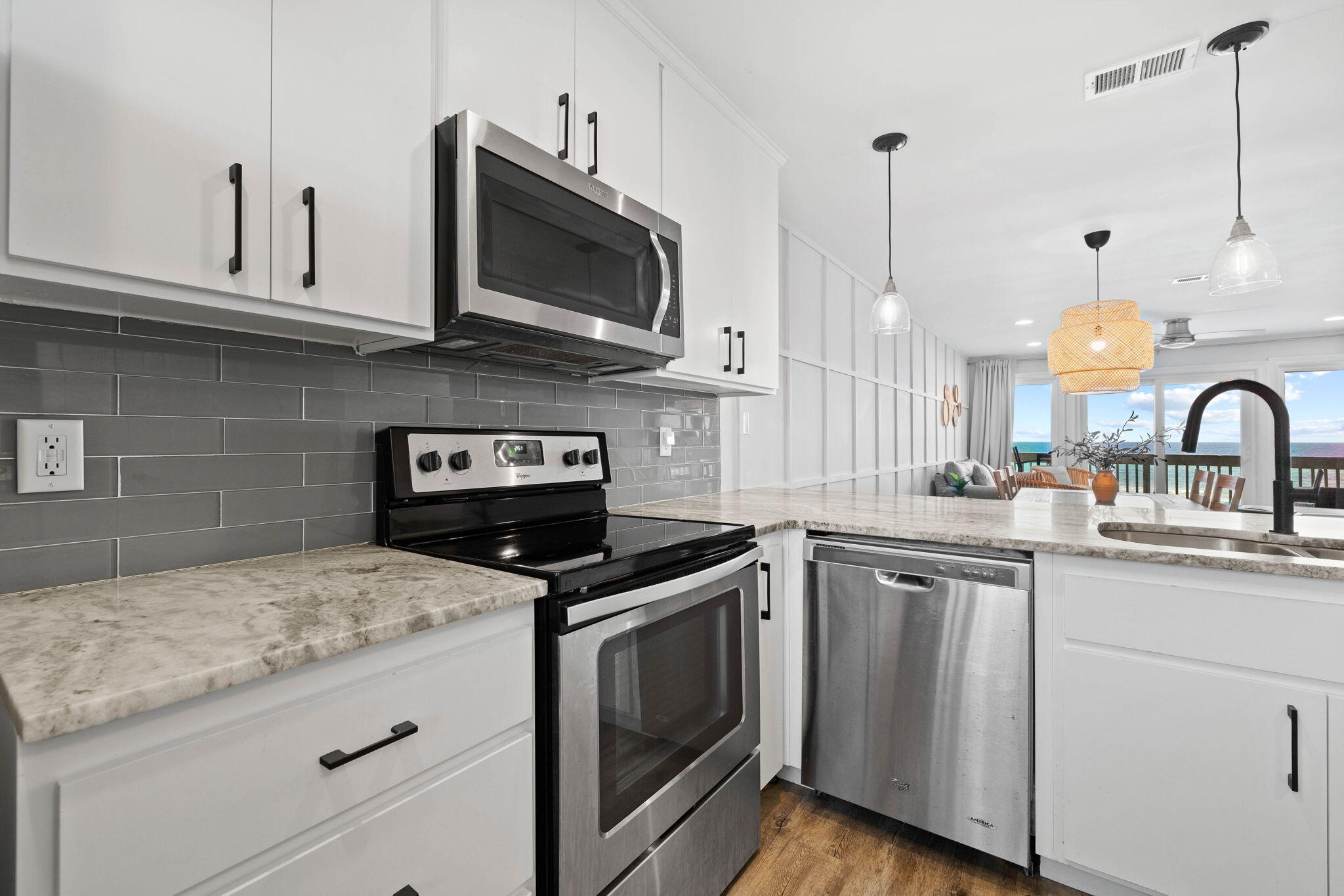 RAMSGATE HARBOUR PH 1 CONDO - Residential