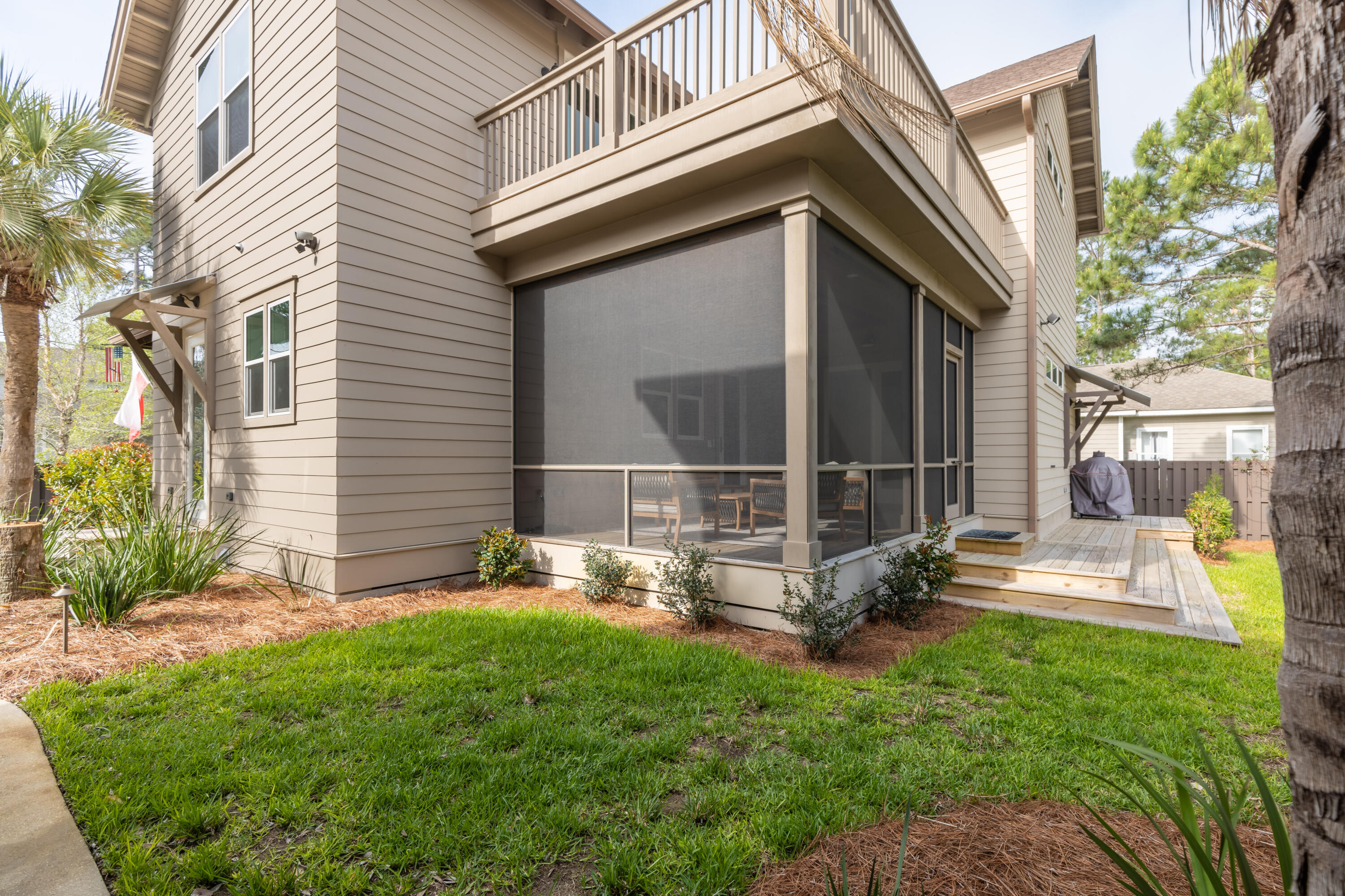 EXCLUSIVE BEACH - Residential