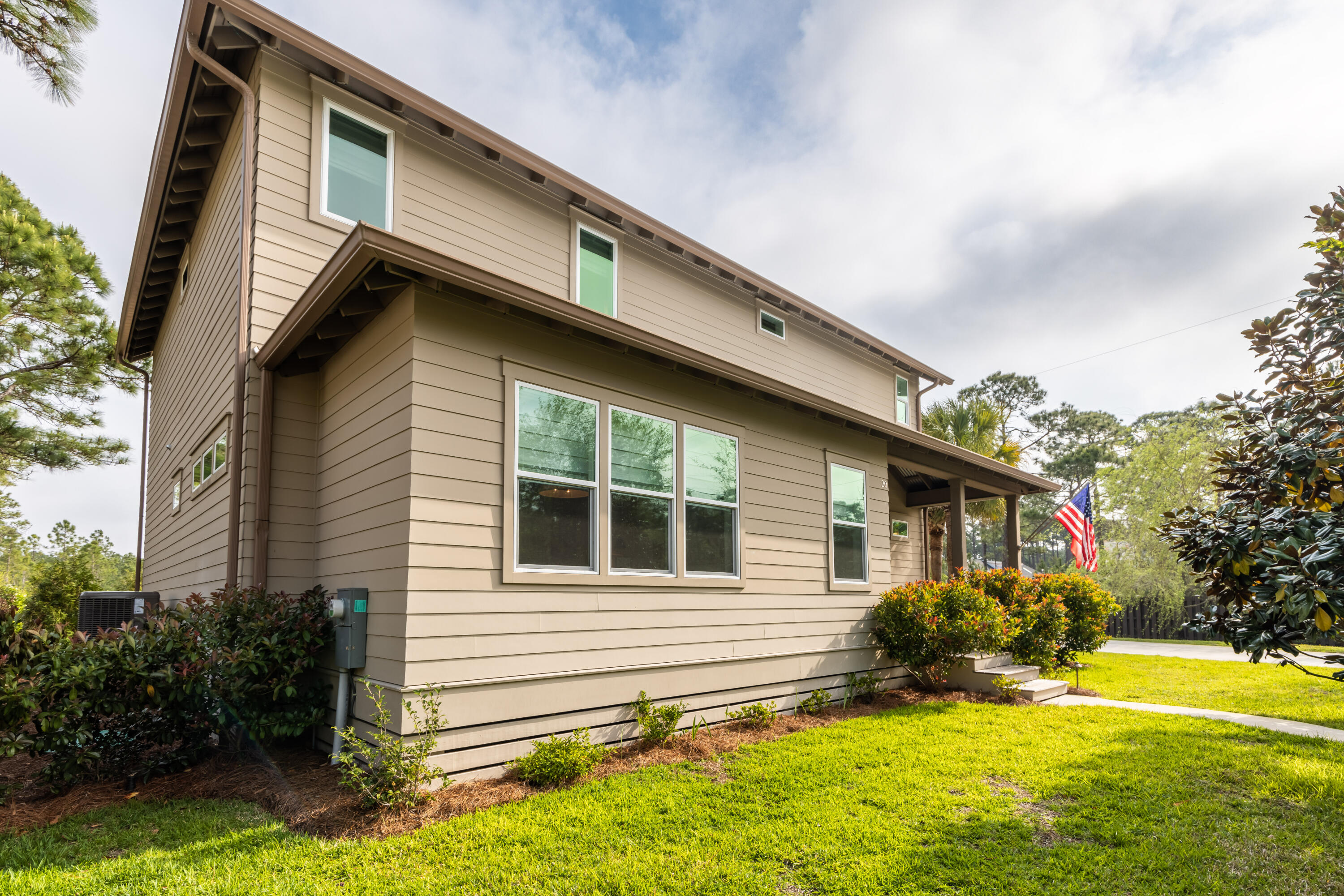 EXCLUSIVE BEACH - Residential