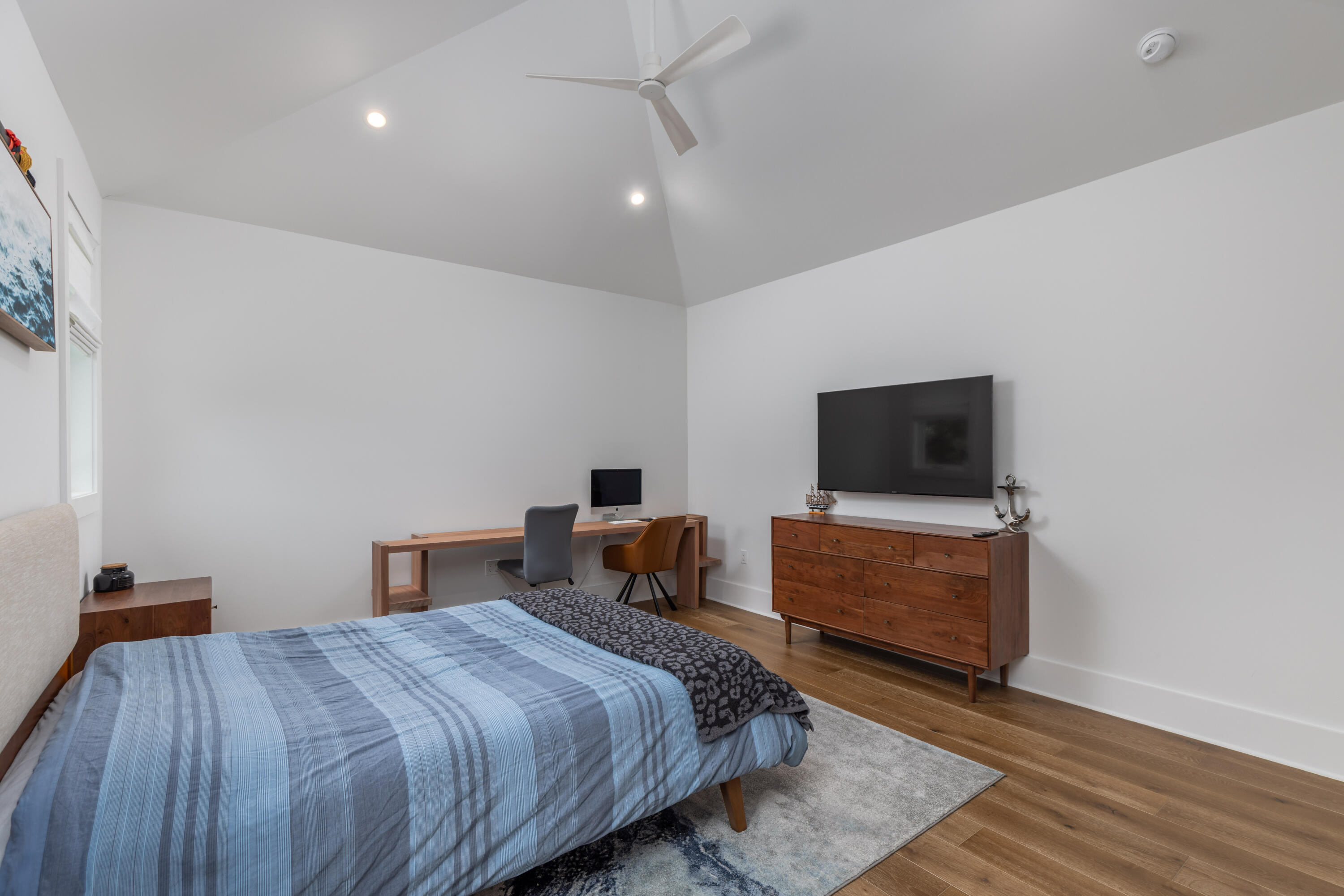 EXCLUSIVE BEACH - Residential