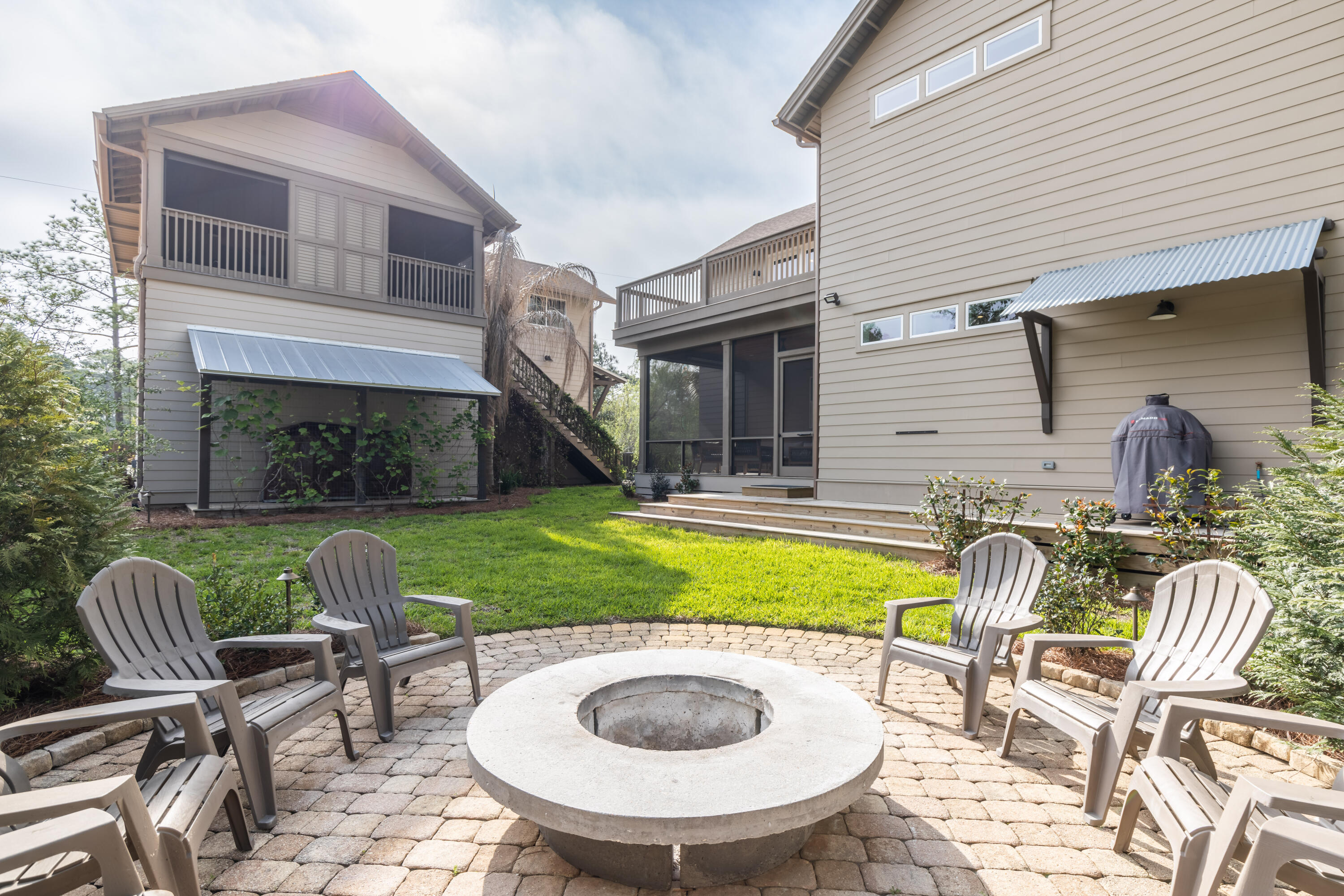 EXCLUSIVE BEACH - Residential