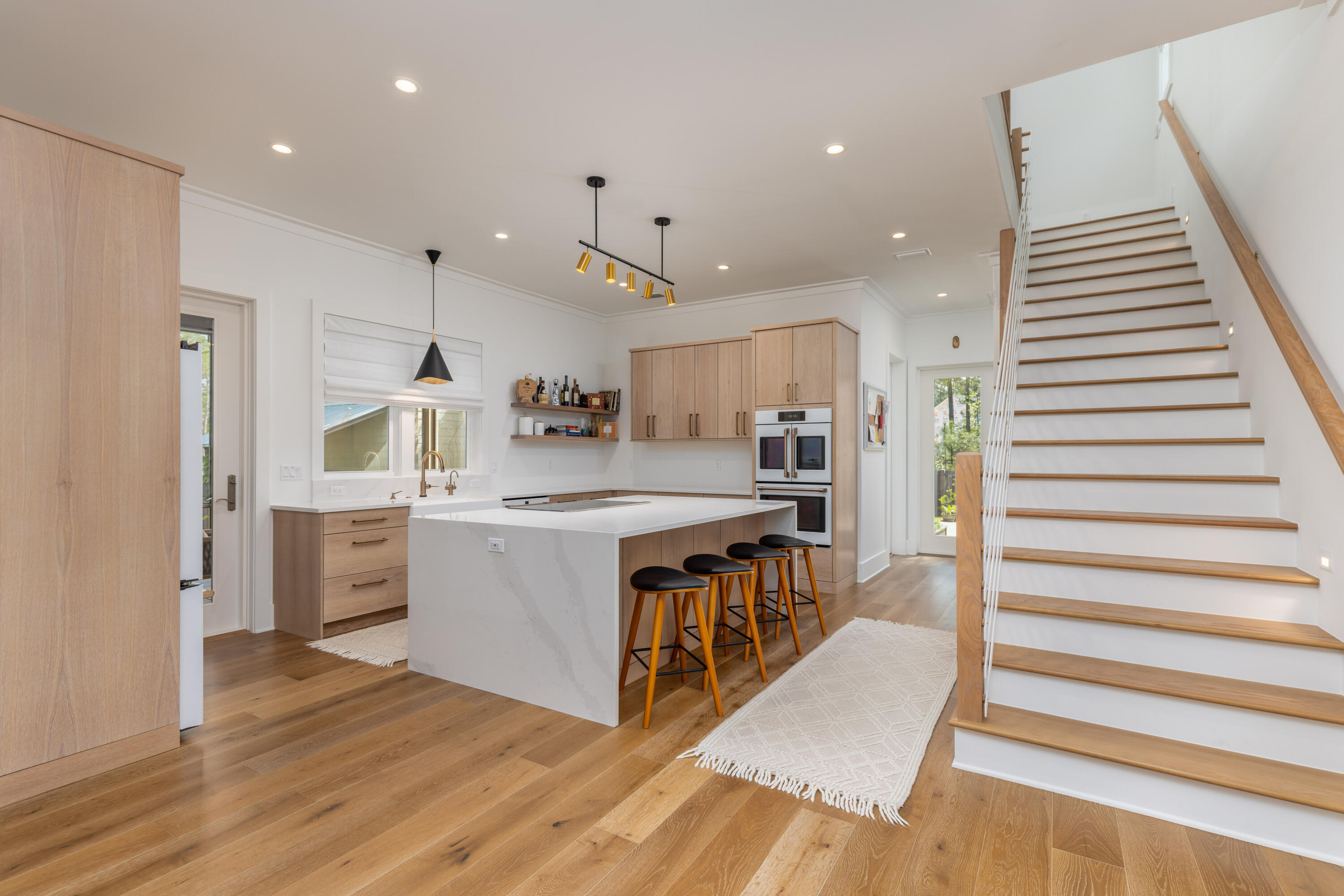 EXCLUSIVE BEACH - Residential