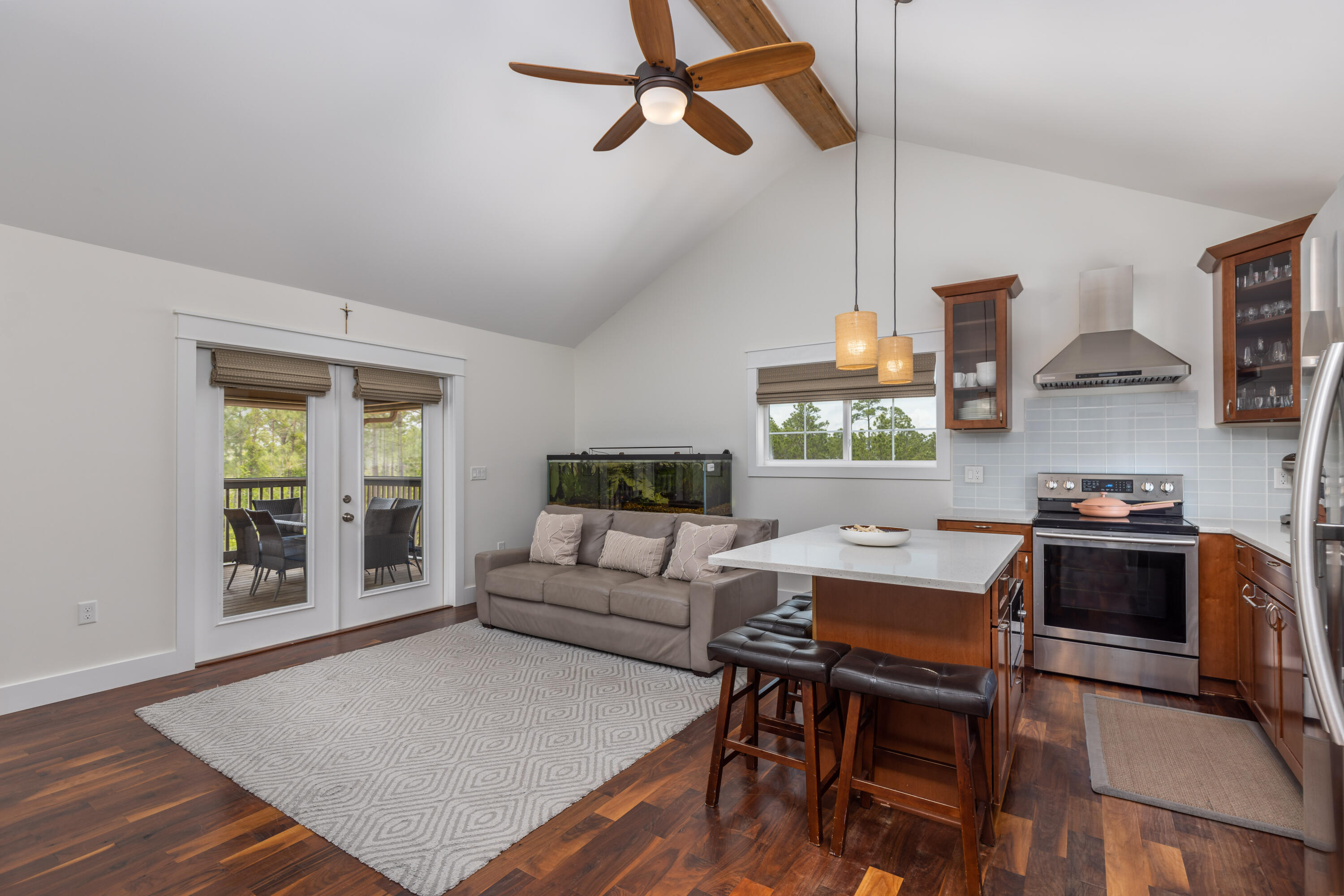 EXCLUSIVE BEACH - Residential