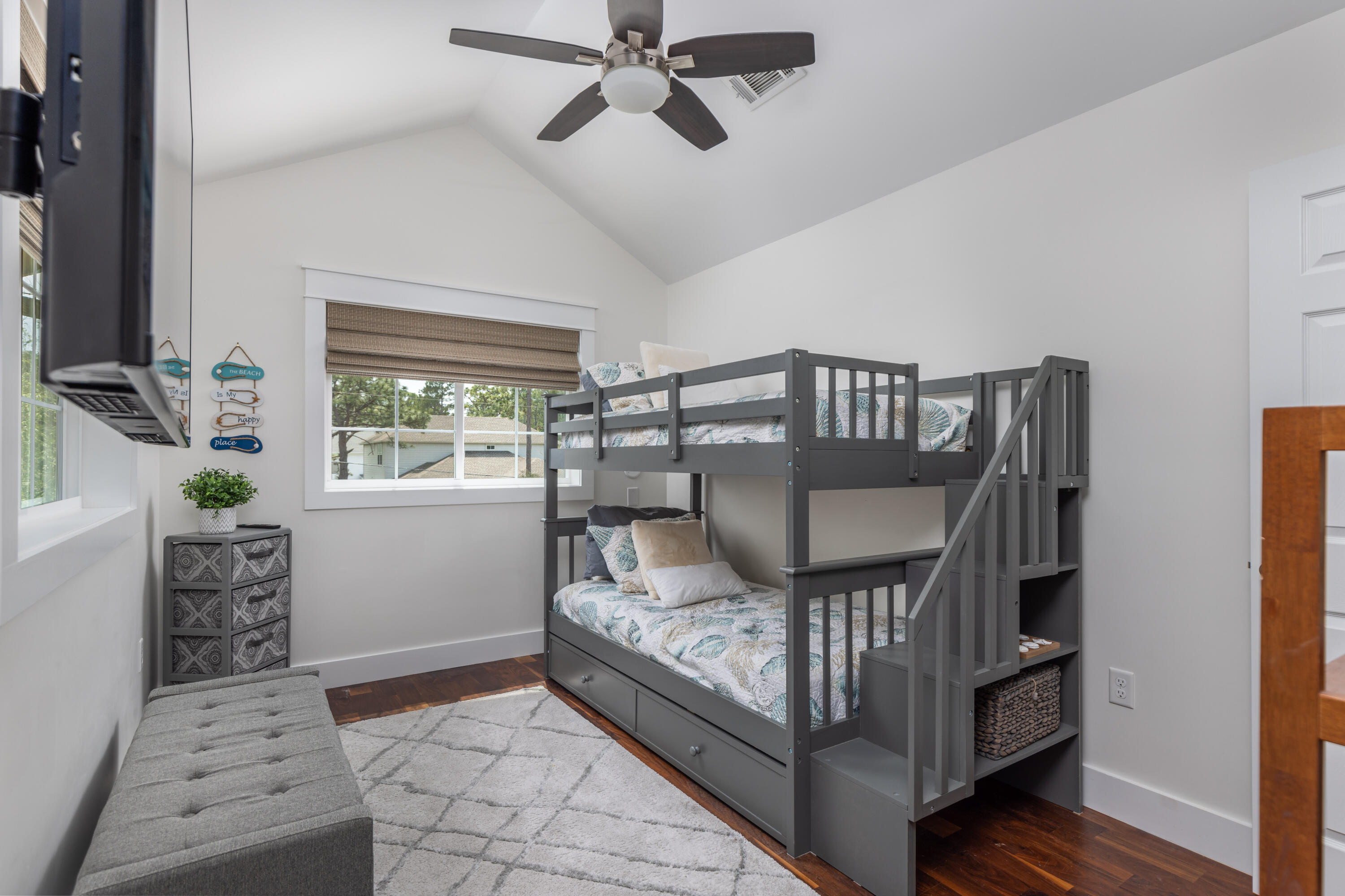 EXCLUSIVE BEACH - Residential