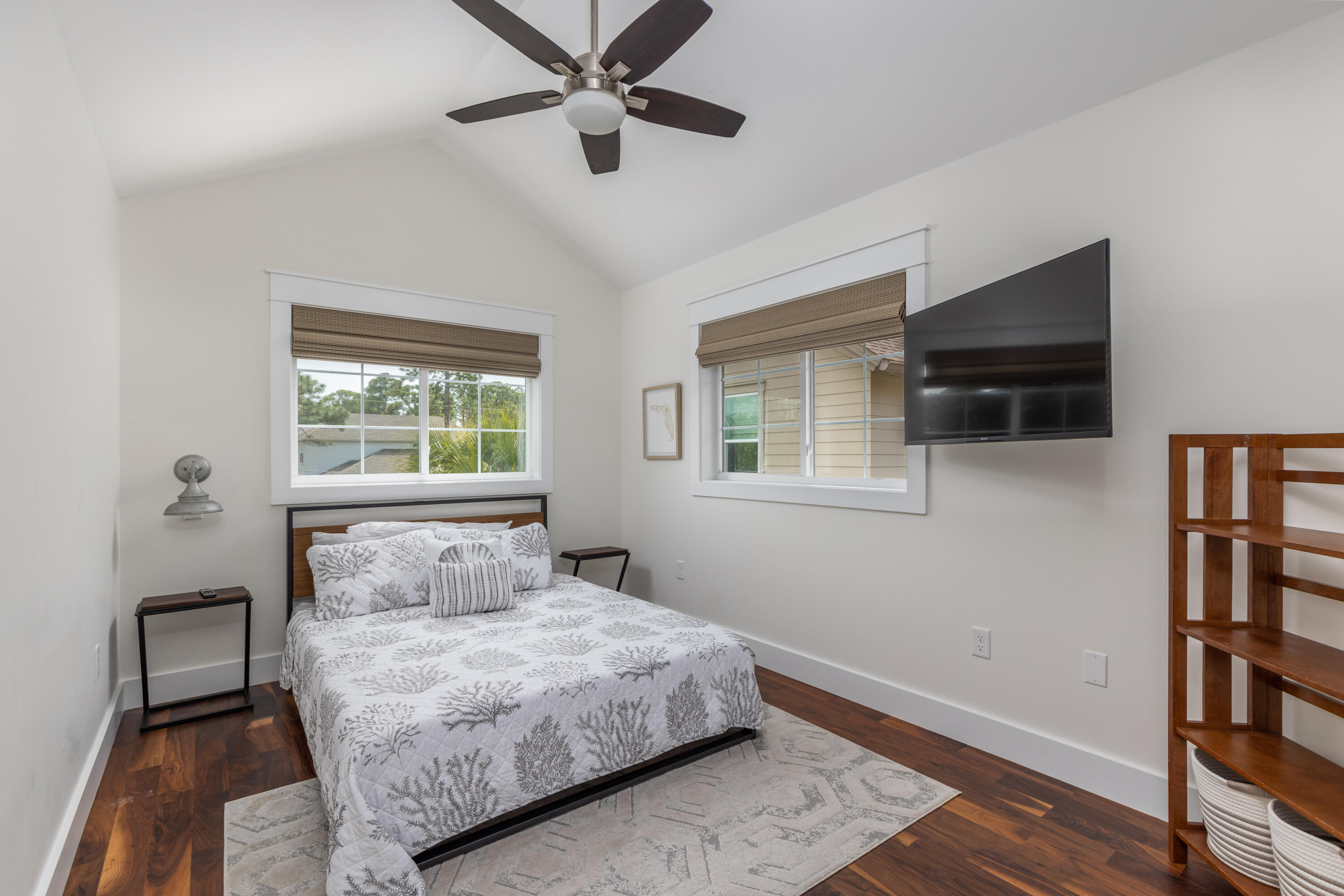 EXCLUSIVE BEACH - Residential