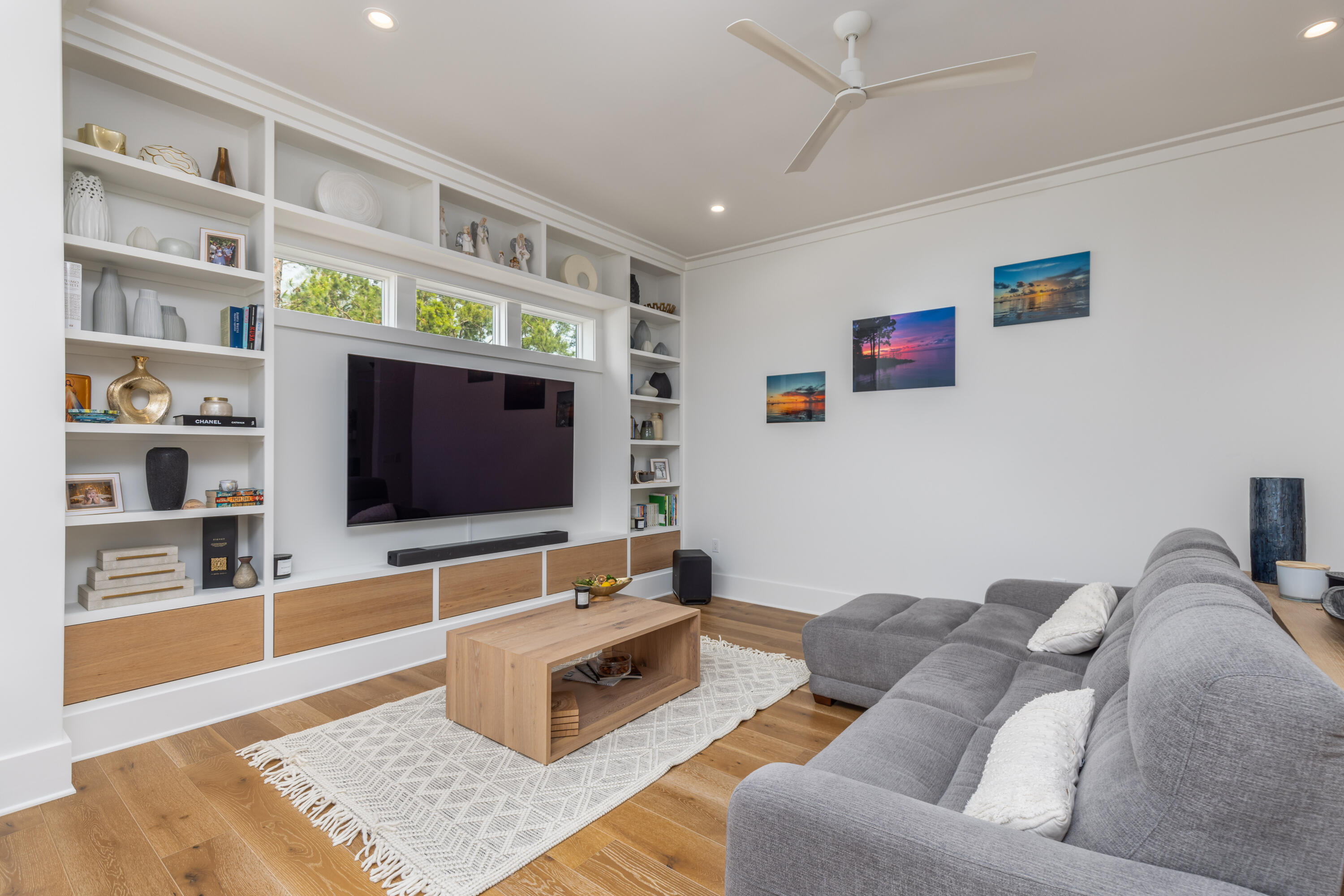 EXCLUSIVE BEACH - Residential