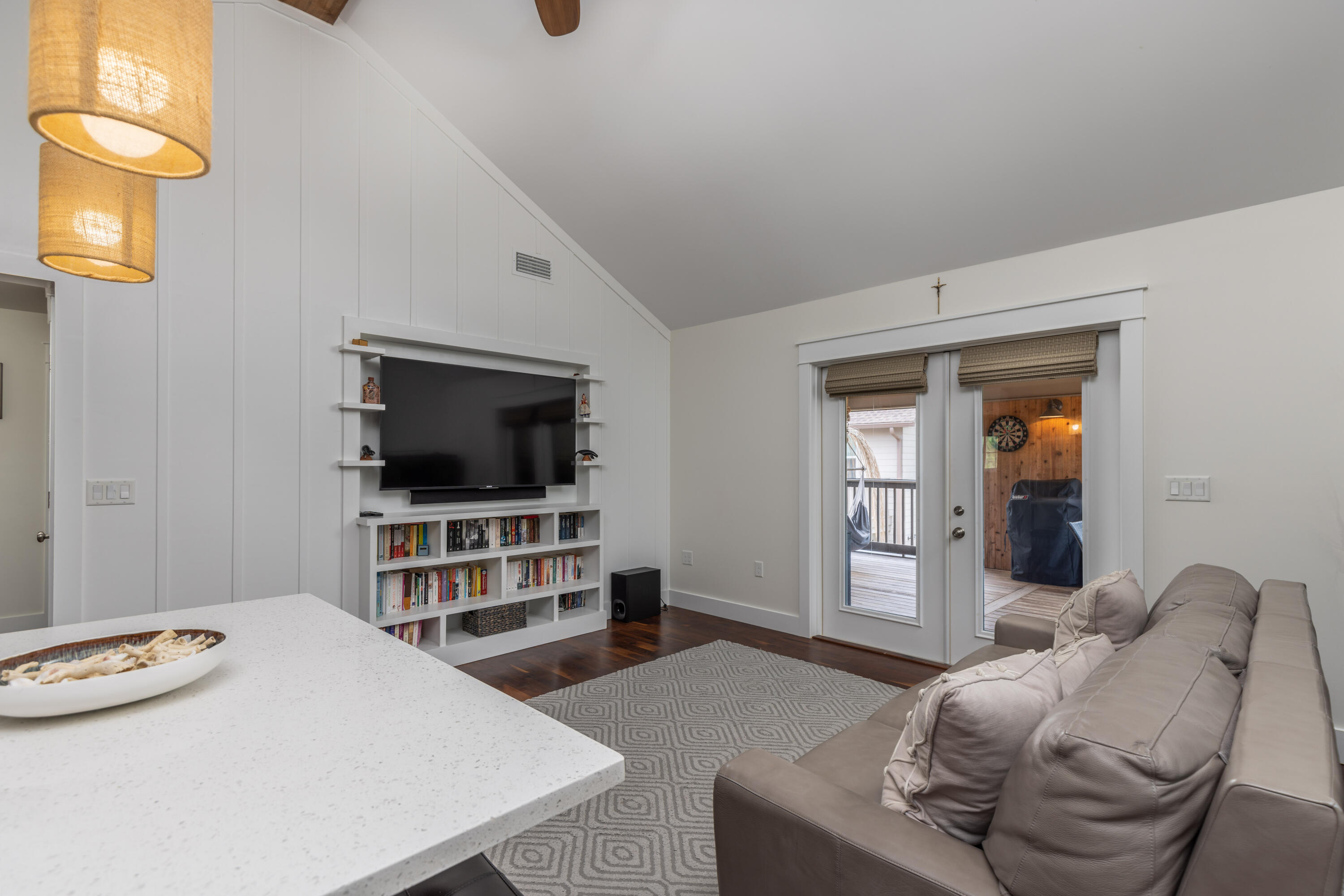 EXCLUSIVE BEACH - Residential