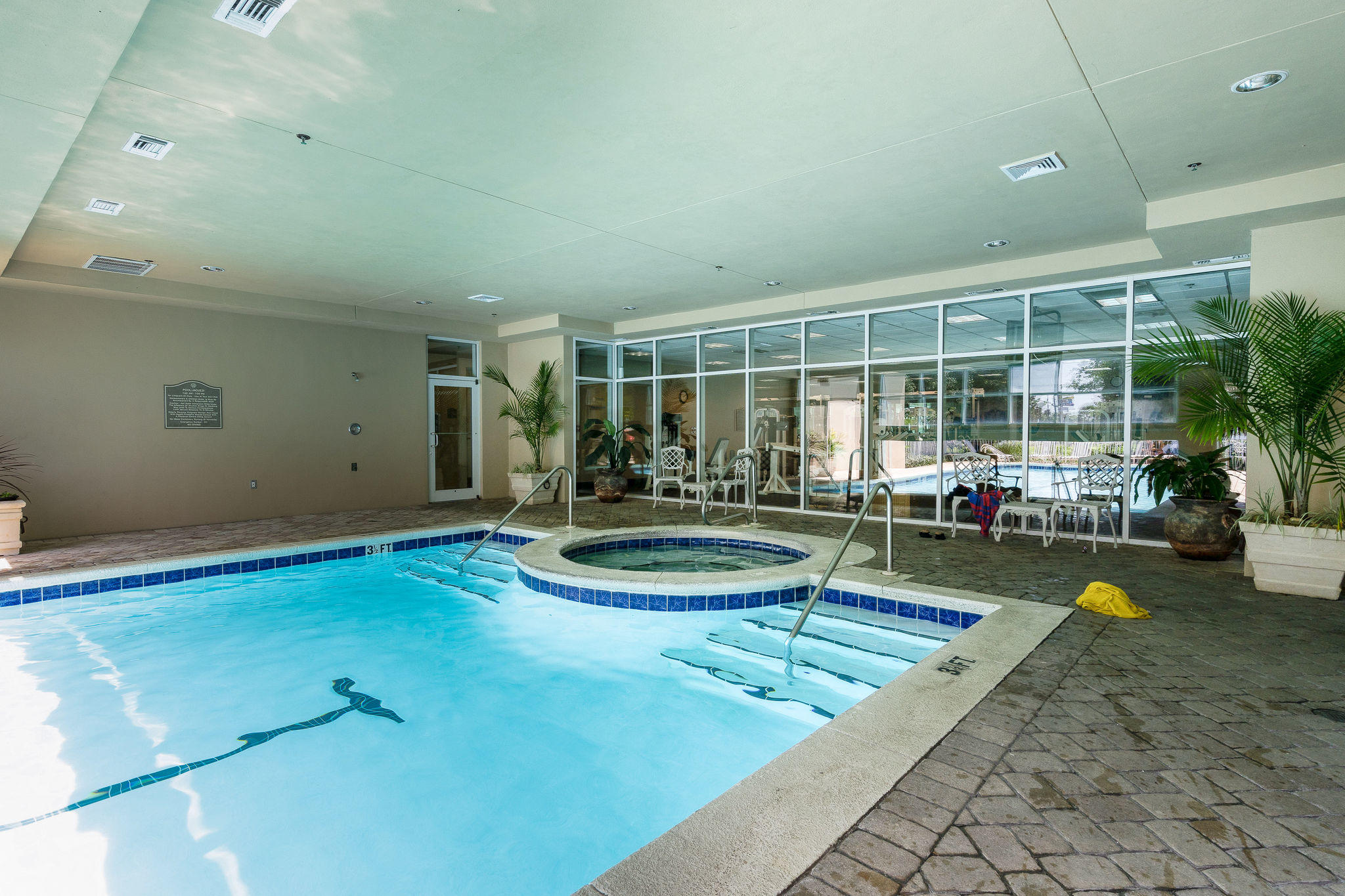 ST. MAARTEN AT SILVER SHELLS - Residential