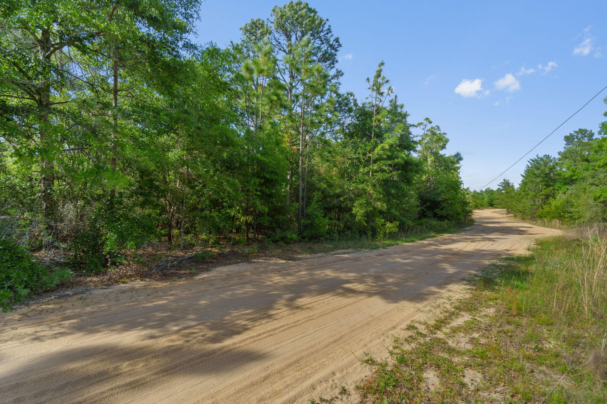 JUNIPER LAKE ESTATES - Land