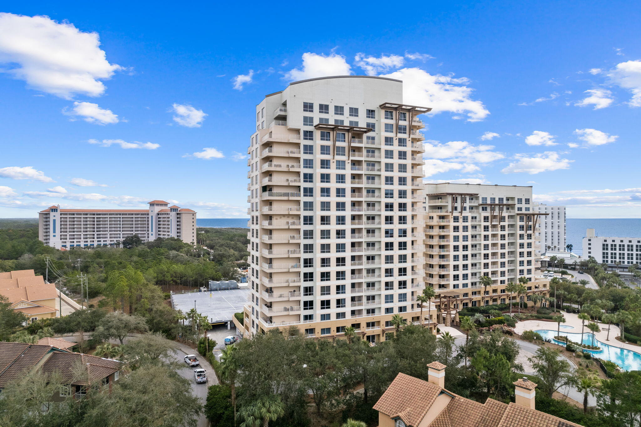 LUAU I - Residential