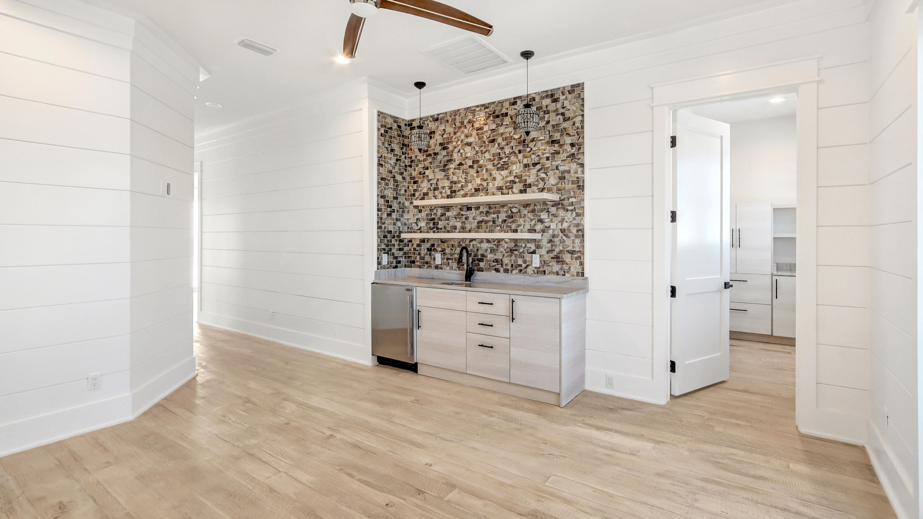 Sanroy Sands - Residential