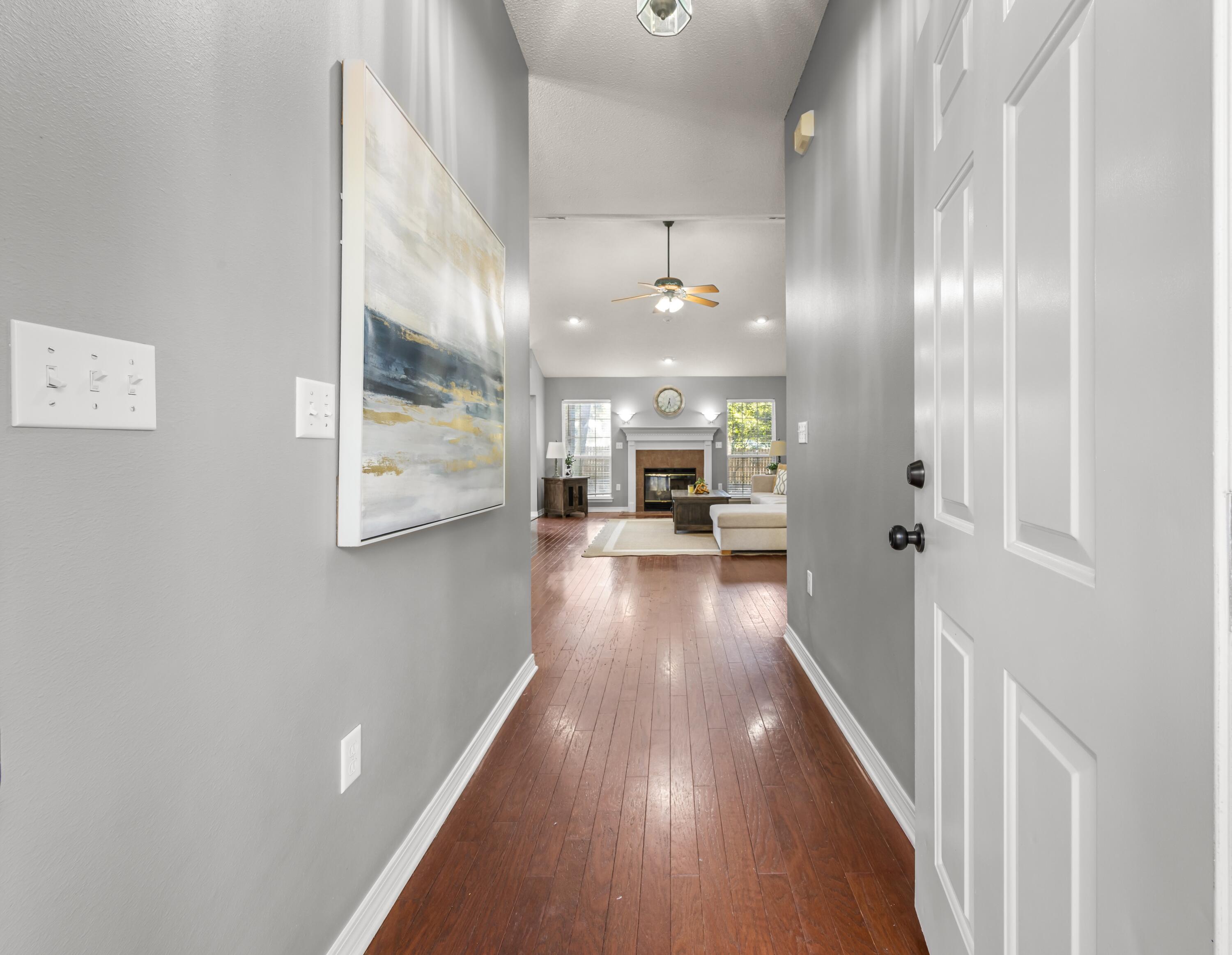 COUNTRY CLUB ESTATES 1 OF CRESTVIEW - Residential