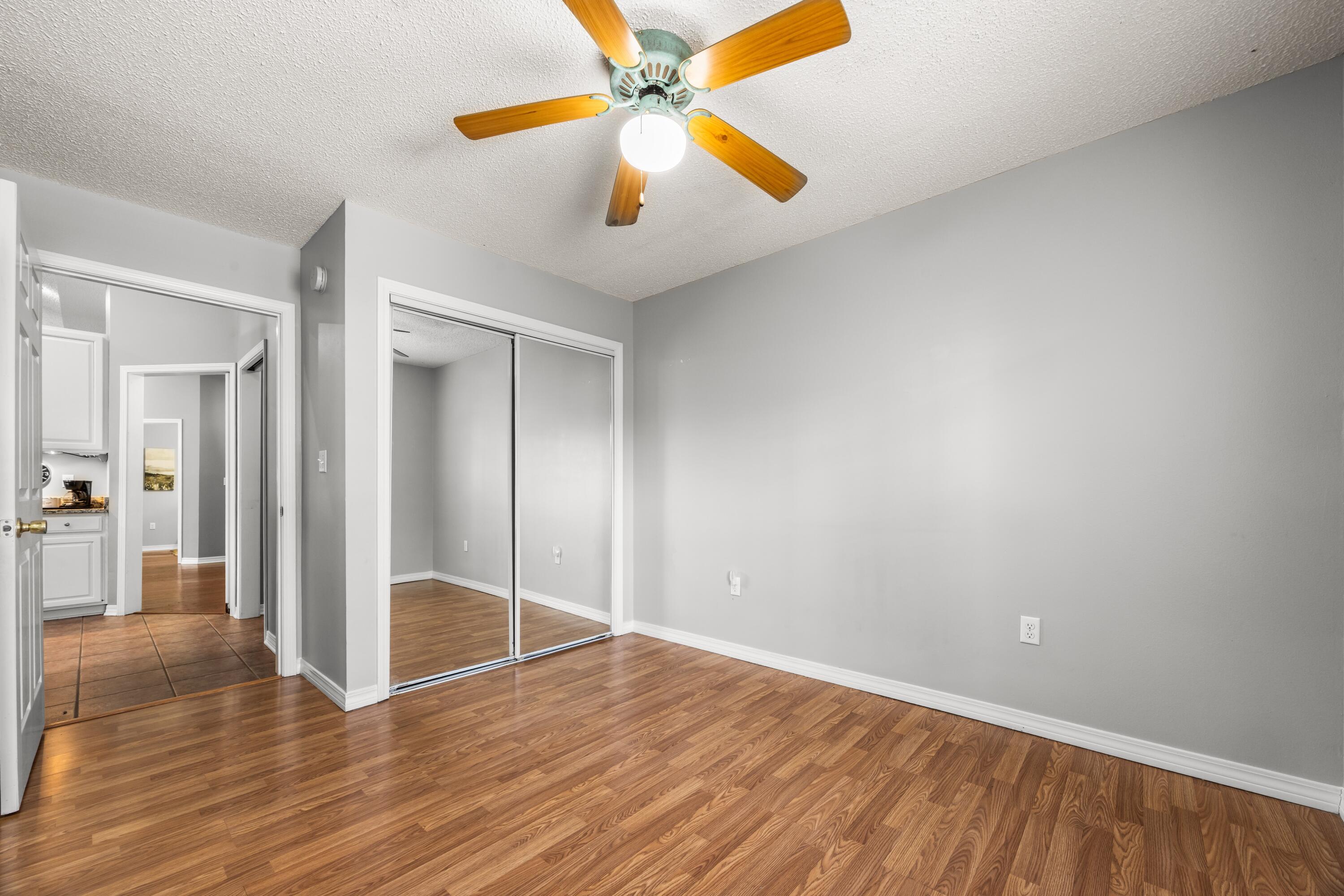 COUNTRY CLUB ESTATES 1 OF CRESTVIEW - Residential