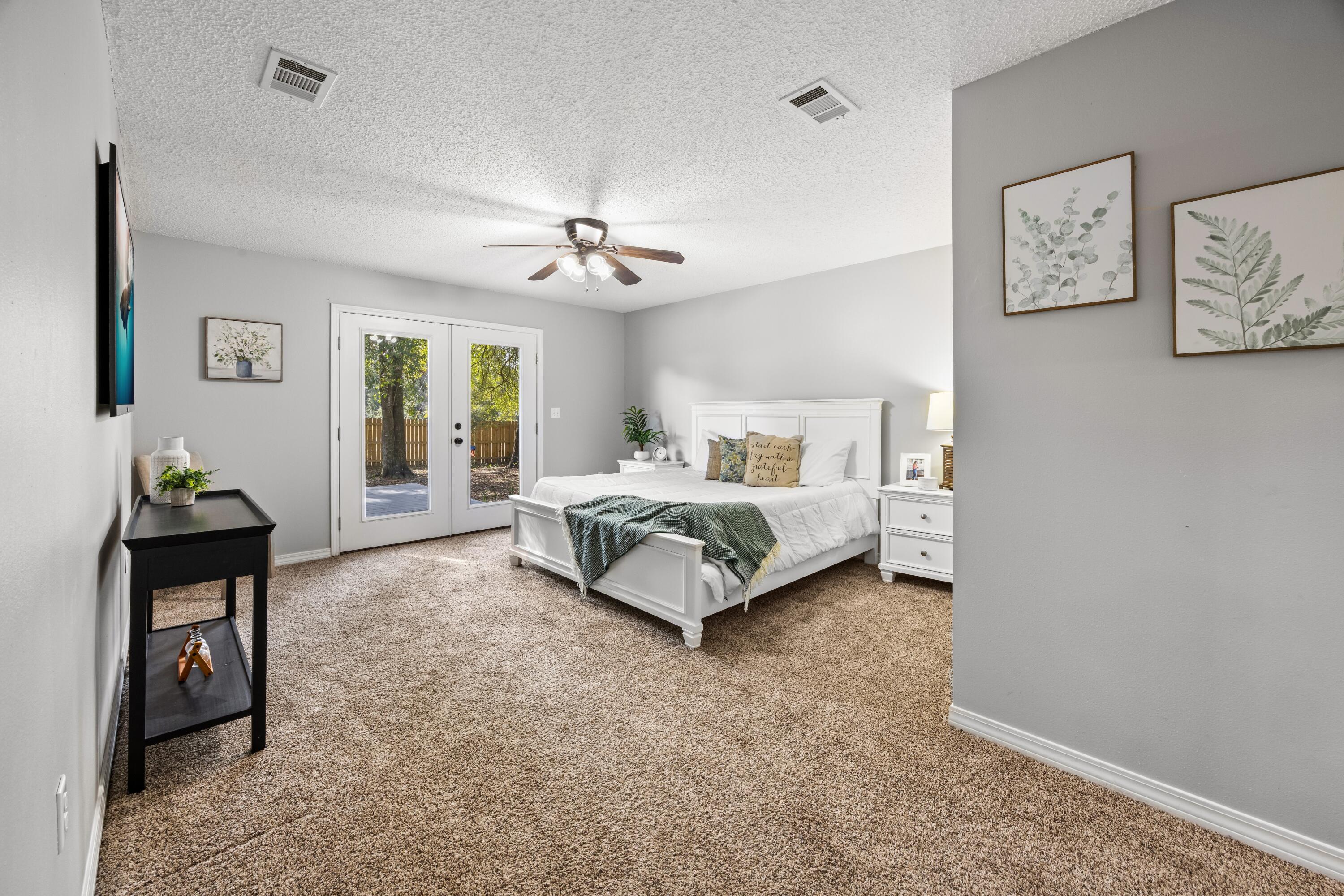 COUNTRY CLUB ESTATES 1 OF CRESTVIEW - Residential