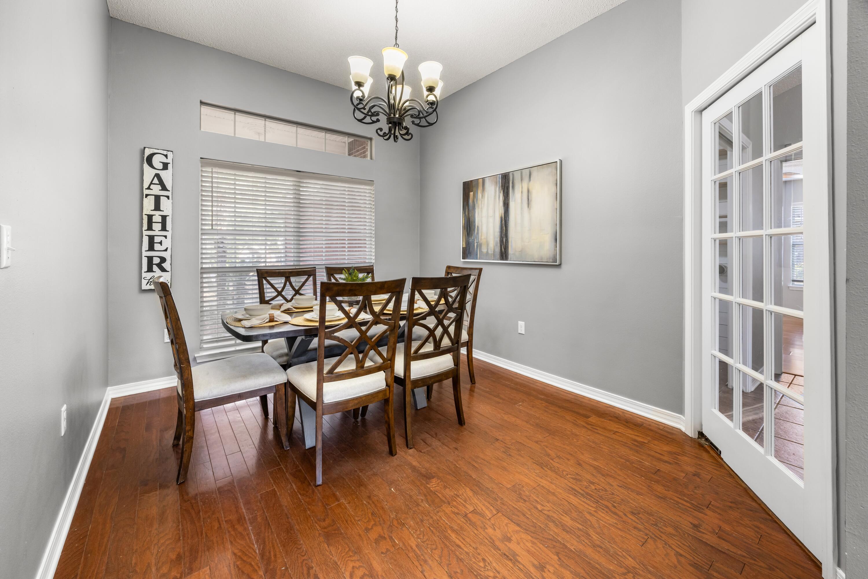 COUNTRY CLUB ESTATES 1 OF CRESTVIEW - Residential