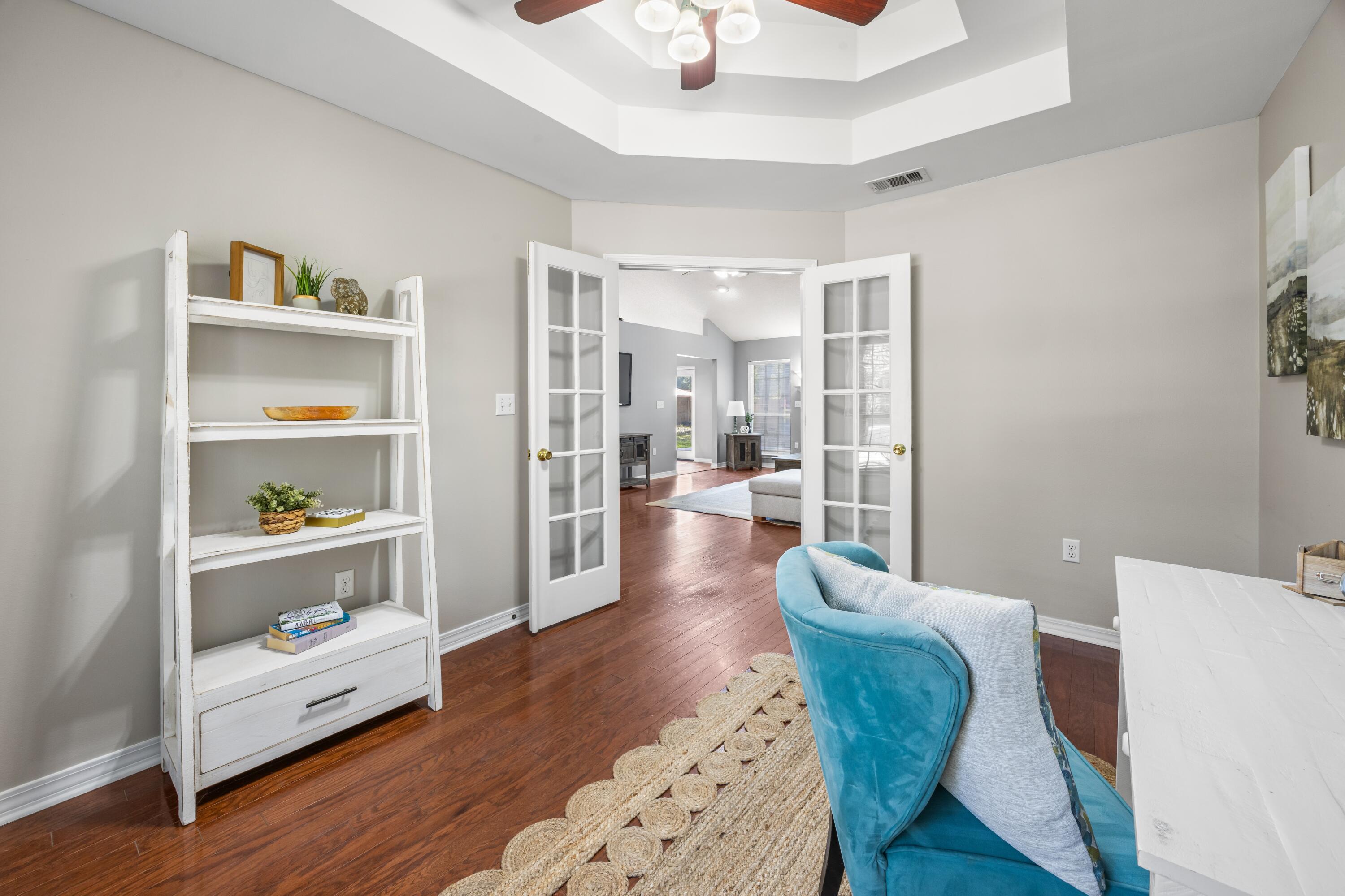 COUNTRY CLUB ESTATES 1 OF CRESTVIEW - Residential