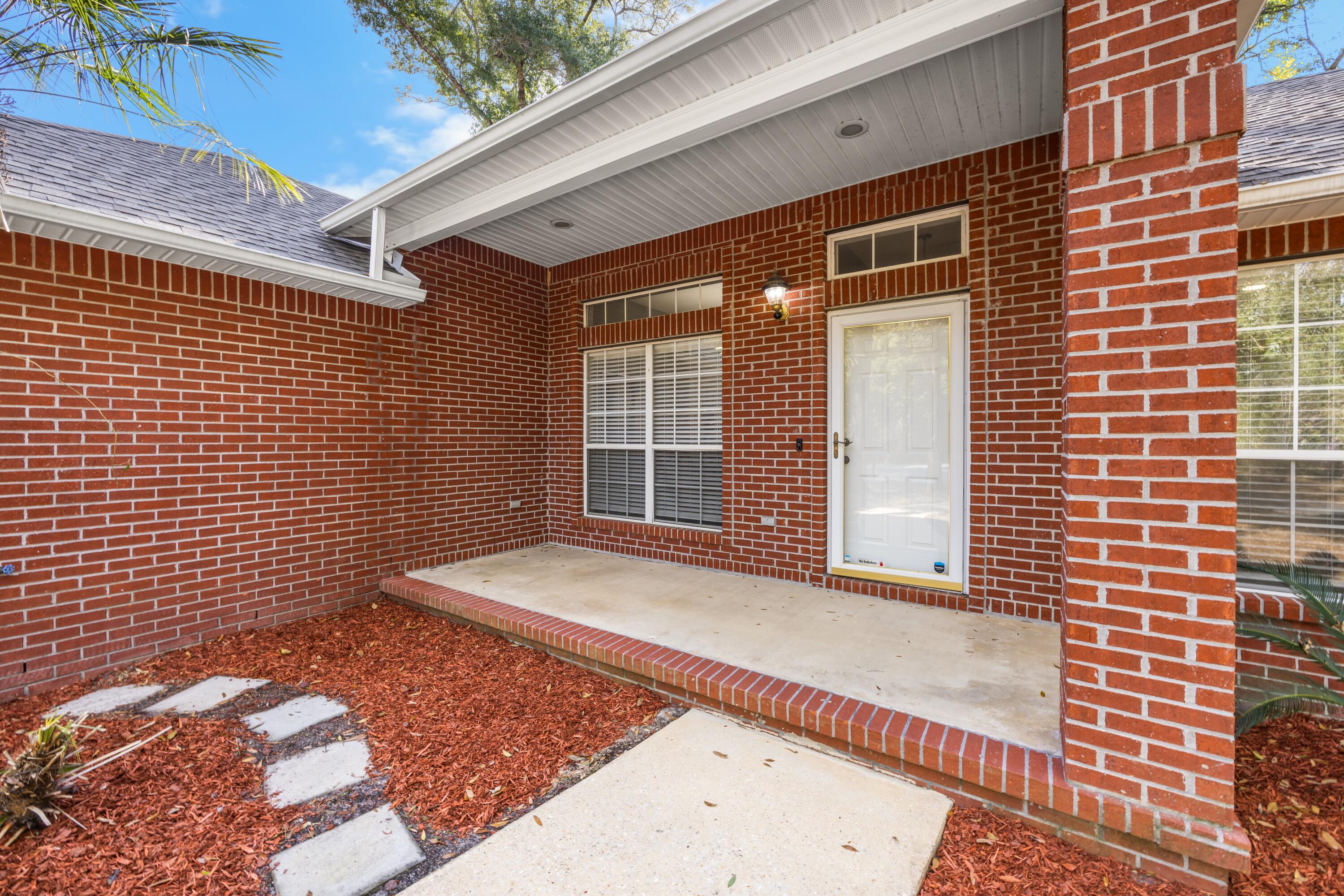 COUNTRY CLUB ESTATES 1 OF CRESTVIEW - Residential