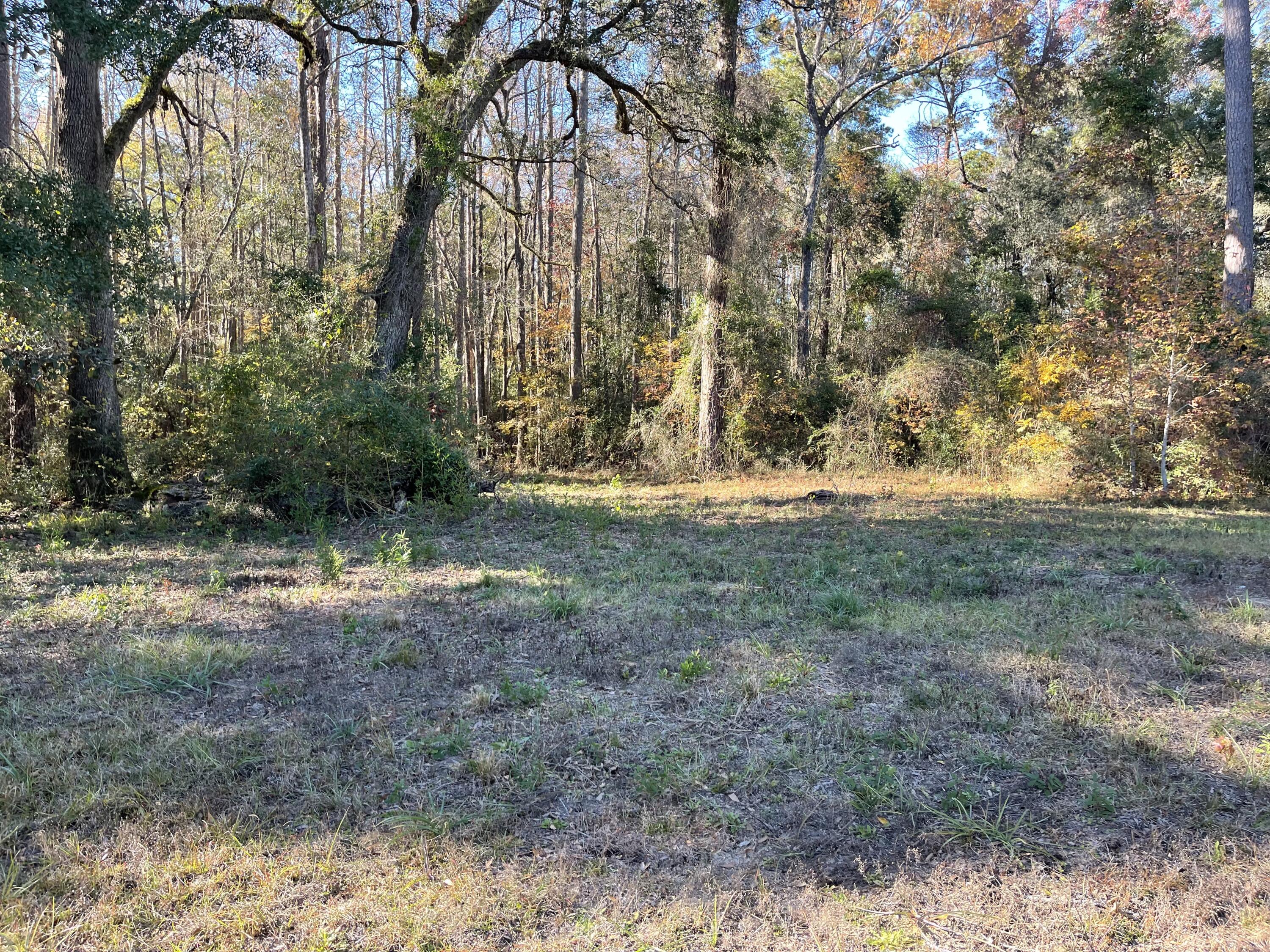 NO RECORDED PROJECT - Land