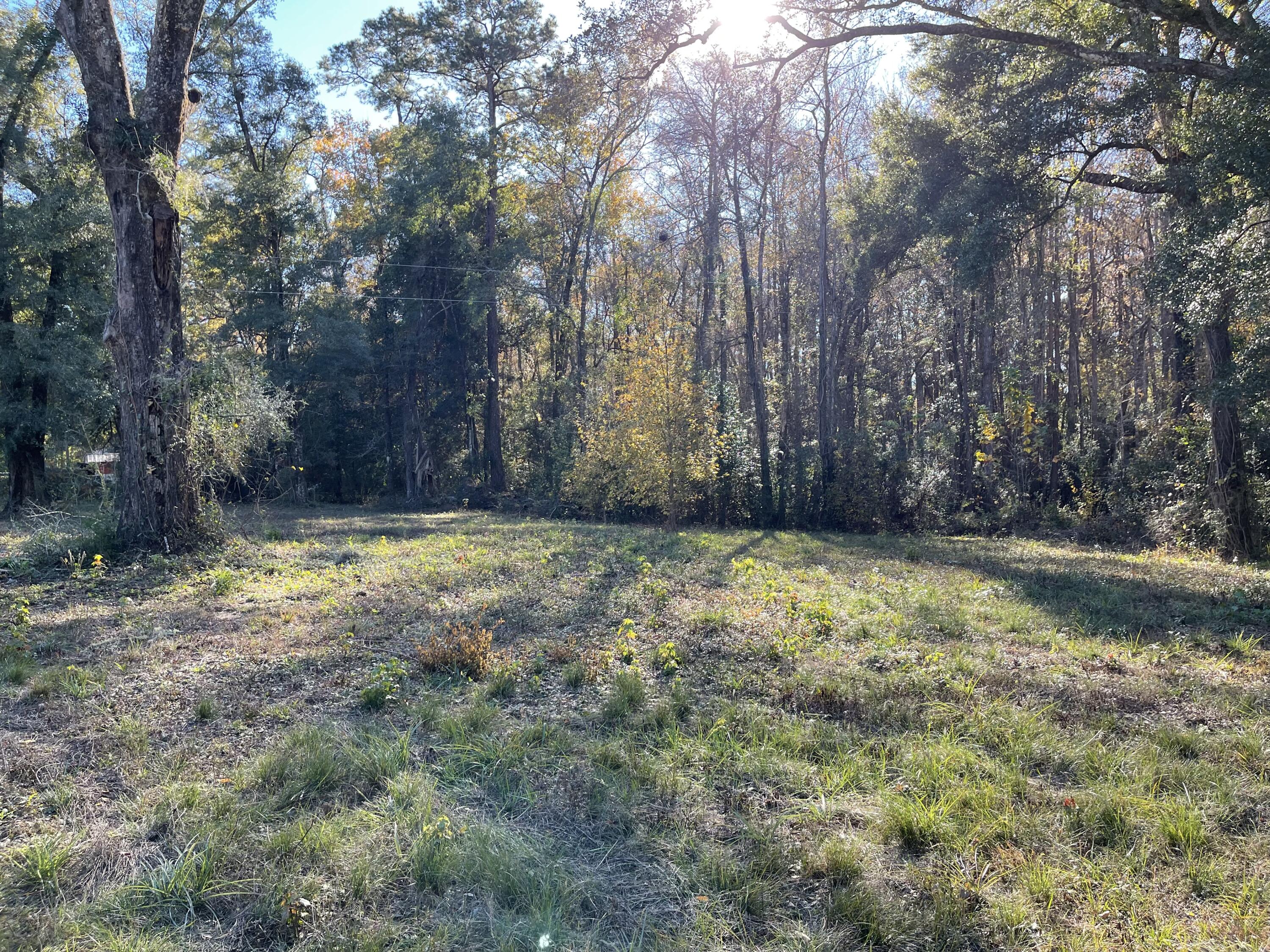 NO RECORDED PROJECT - Land