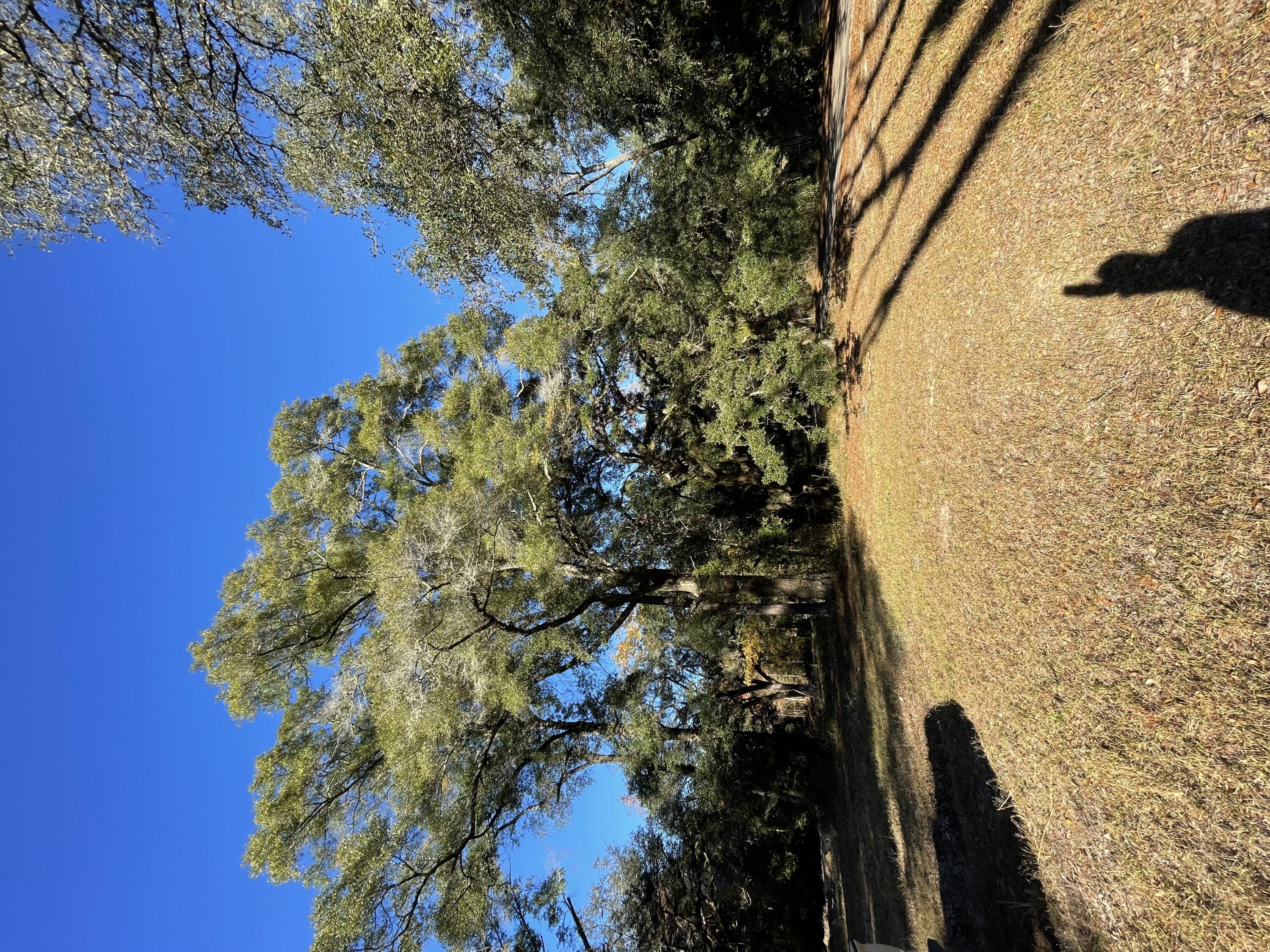 NO RECORDED PROJECT - Land