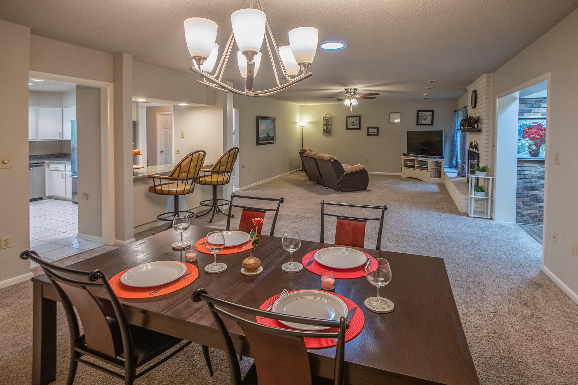 LAKE LORRAINE ESTATES - Residential