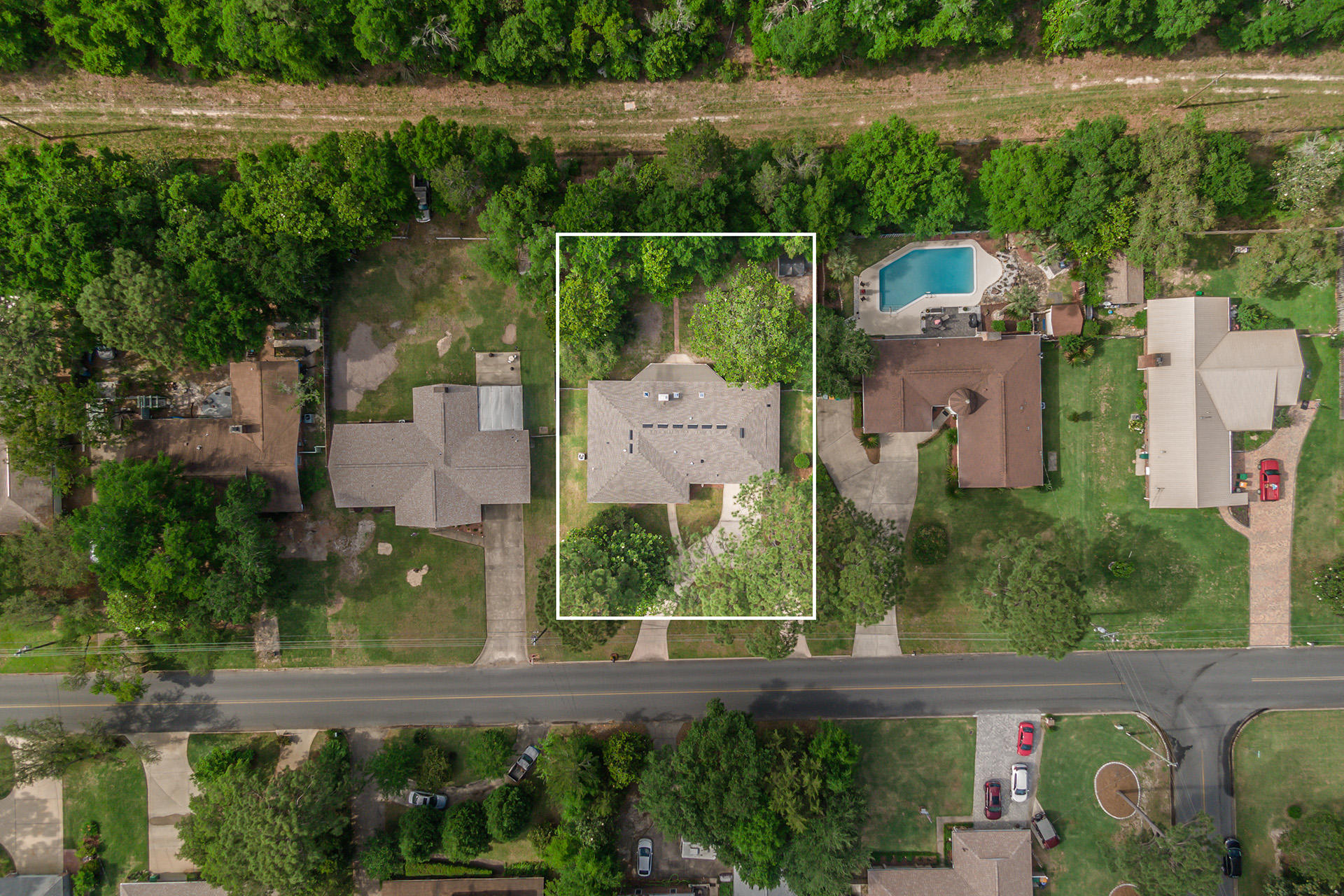 LAKE LORRAINE ESTATES - Residential