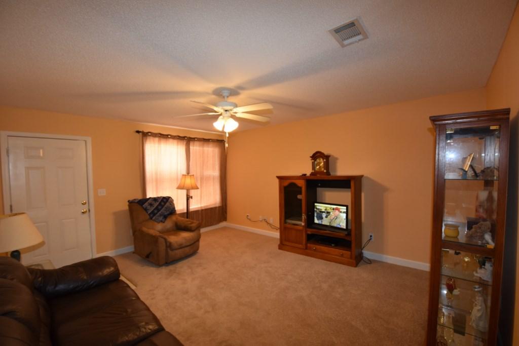 THE PINES - Residential